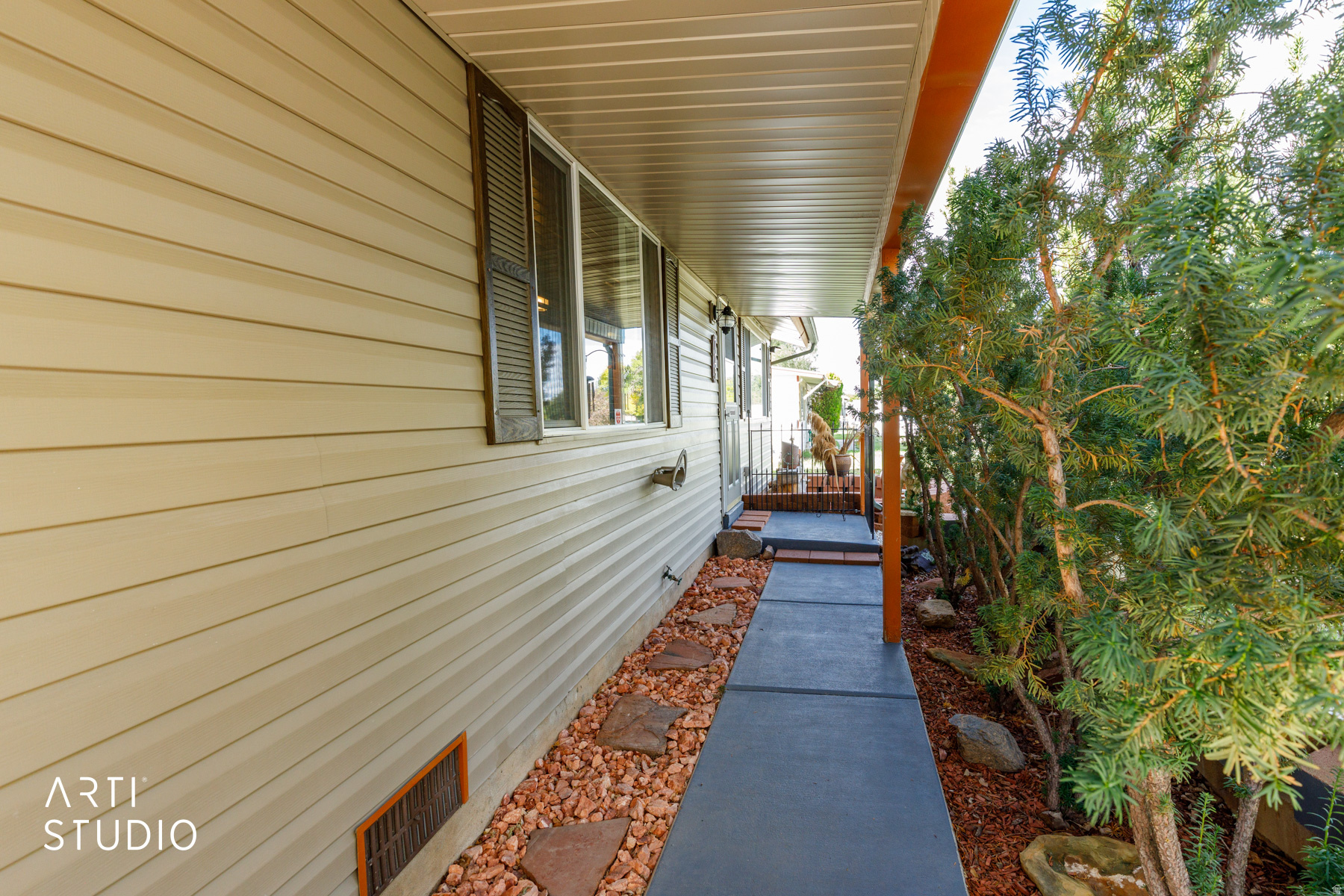 EYRIE MEADOW - Residential