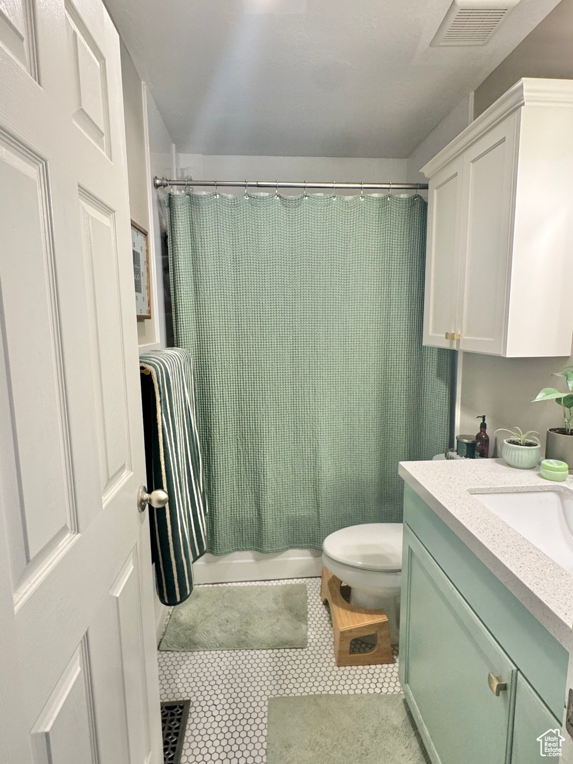 WILLOW CREEK HEIGHTS - Residential