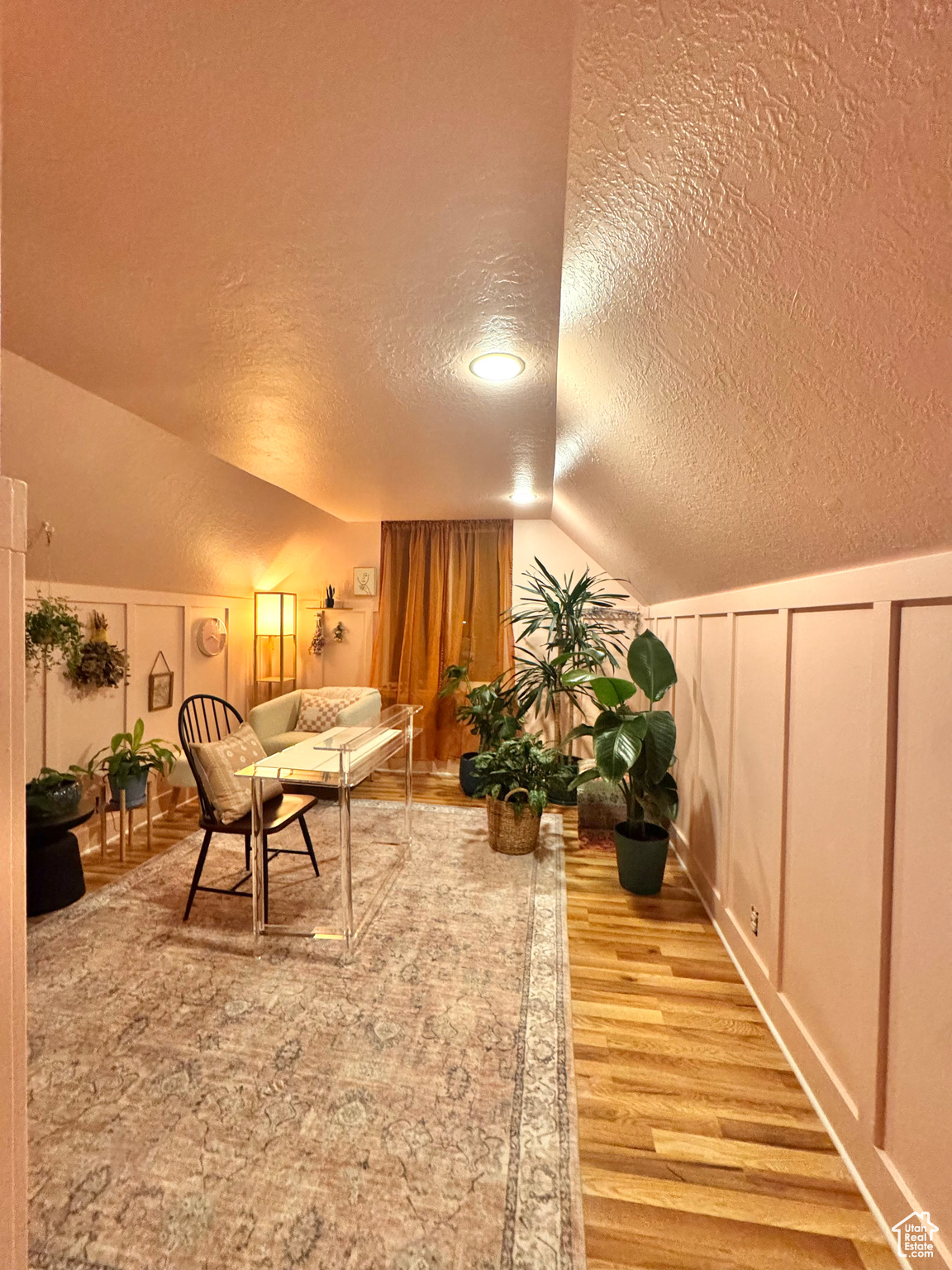 WILLOW CREEK HEIGHTS - Residential