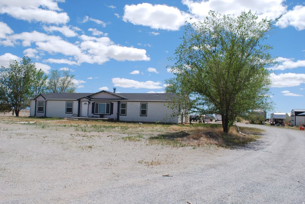 Photo of 1055 W ASHBY RD, Delta, UT 84624 (MLS # 2153304)