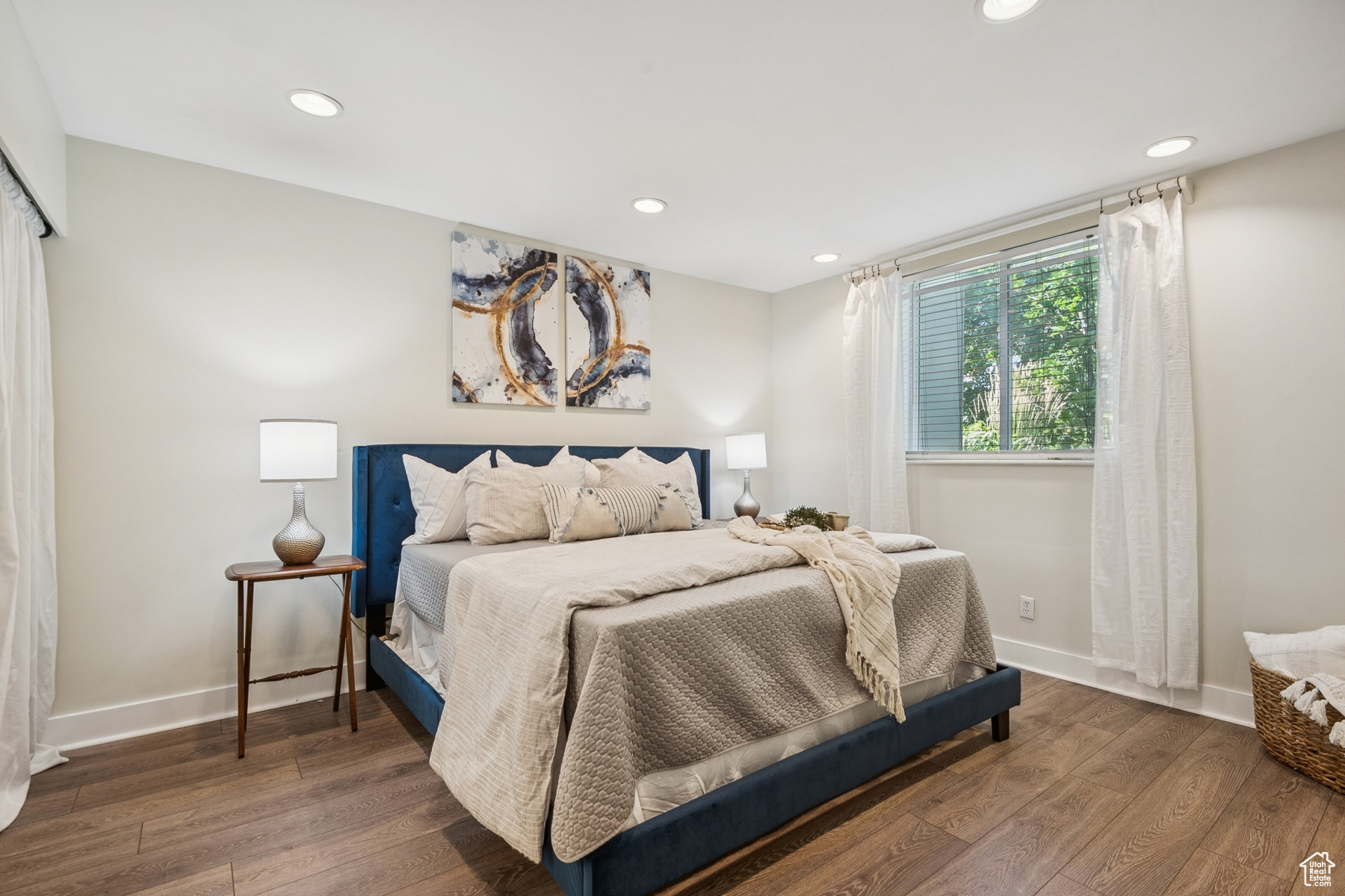 Salt Lake City, Utah 84102, United States, 2 Bedrooms Bedrooms, ,1 BathroomBathrooms,Residential,Active,198195