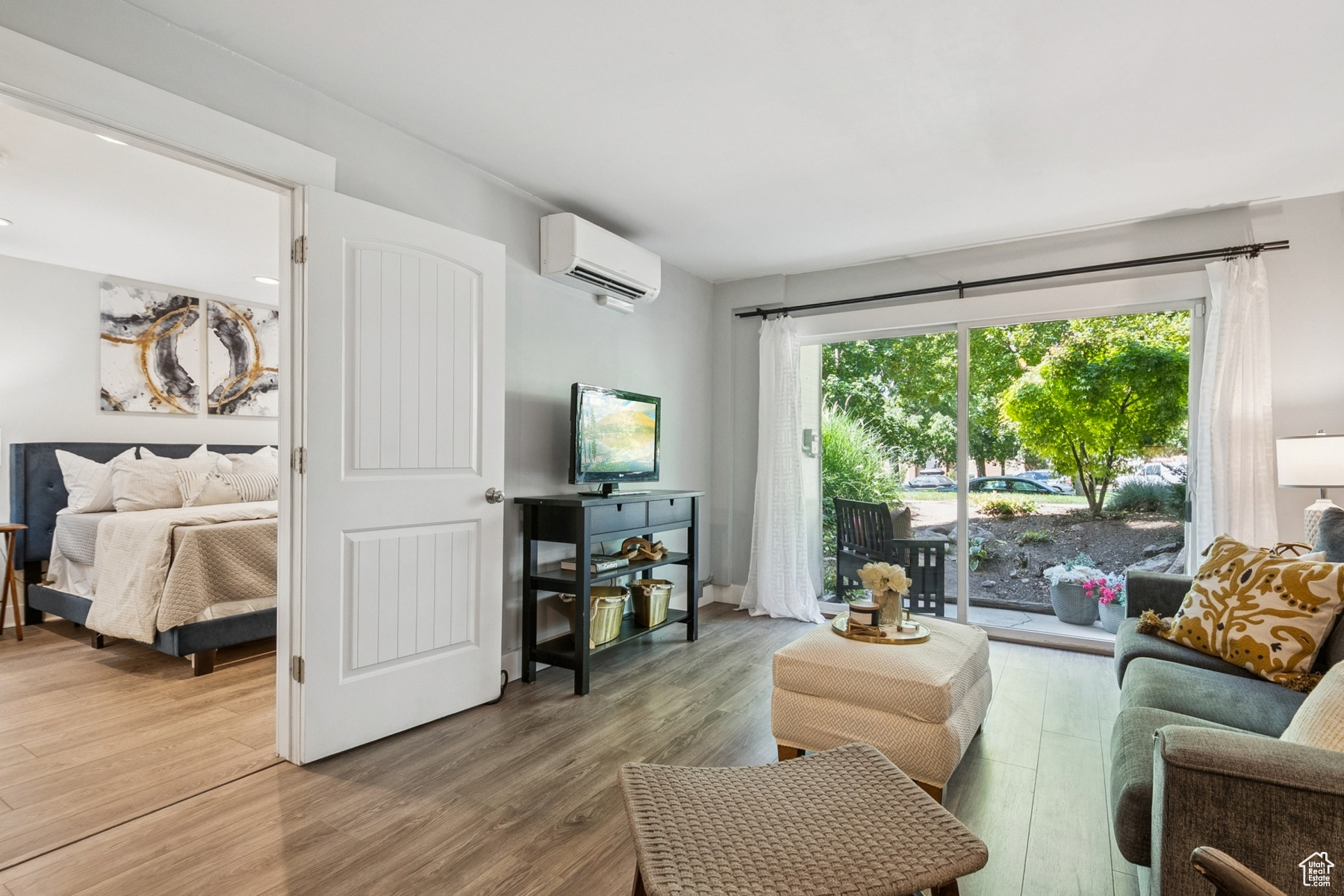 Salt Lake City, Utah 84102, United States, 2 Bedrooms Bedrooms, ,1 BathroomBathrooms,Residential,Active,198195