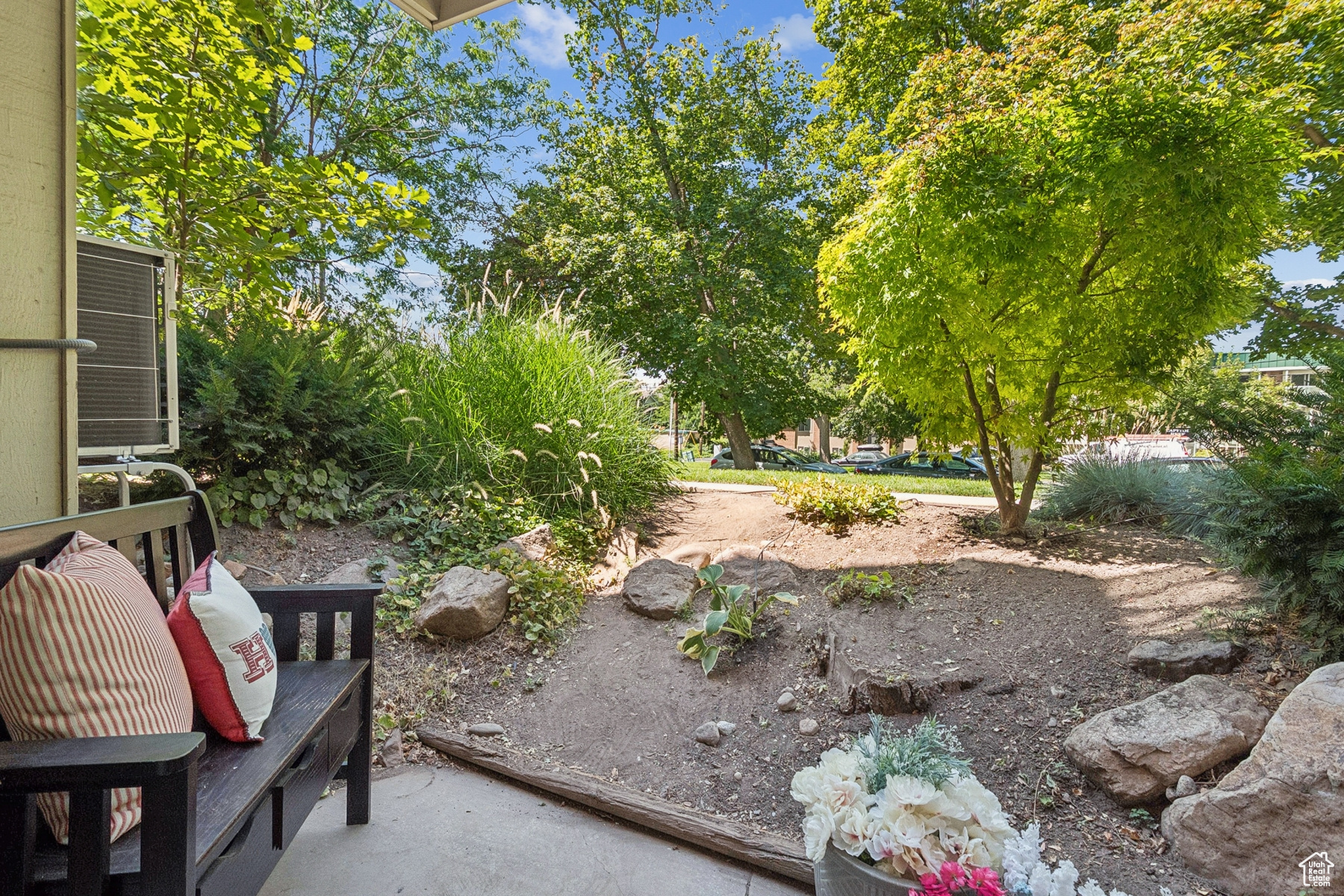 Salt Lake City, Utah 84102, United States, 2 Bedrooms Bedrooms, ,1 BathroomBathrooms,Residential,Active,198195