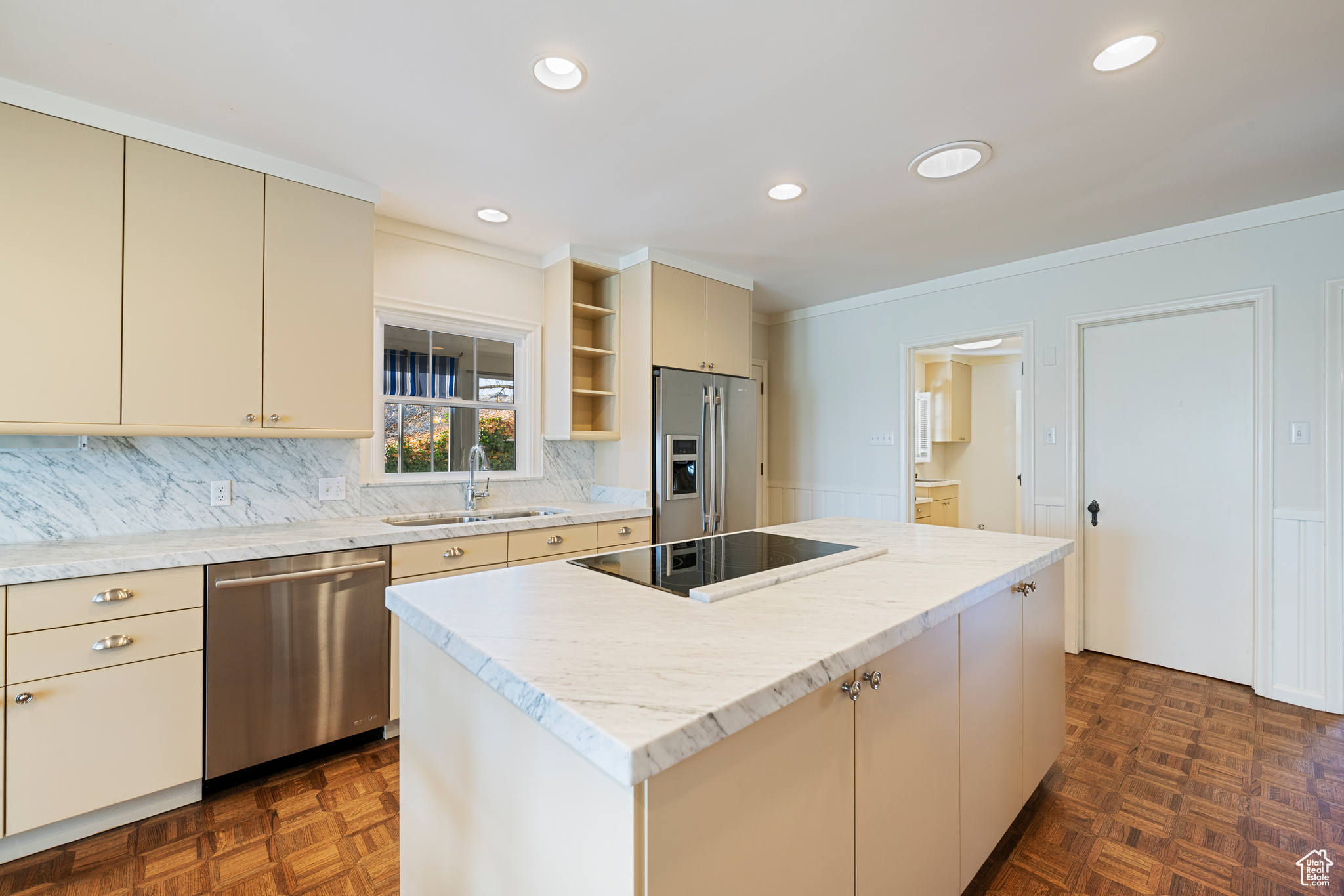 MAYWOOD SUB - Residential