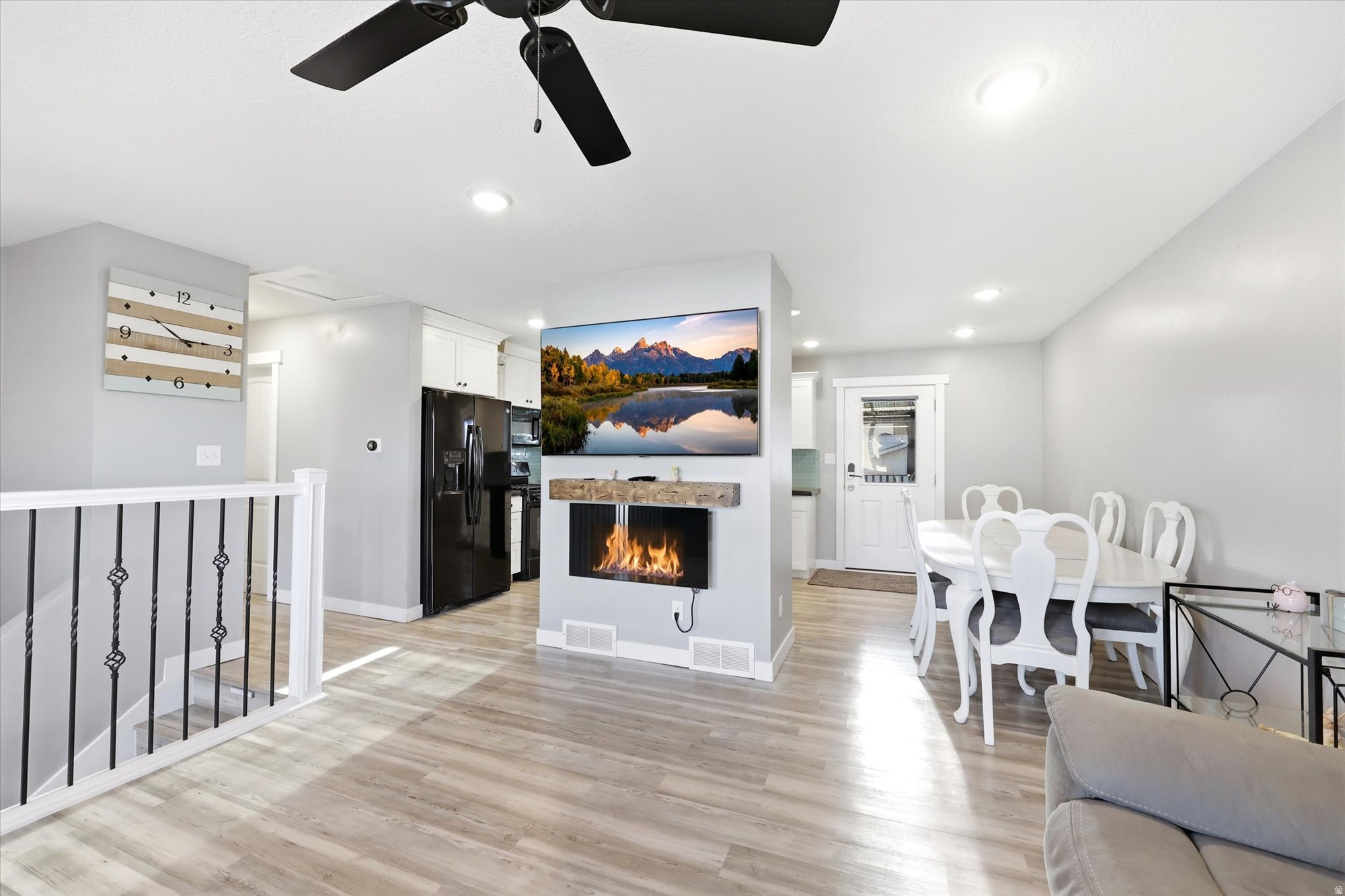 MOARK ESTATES - Residential