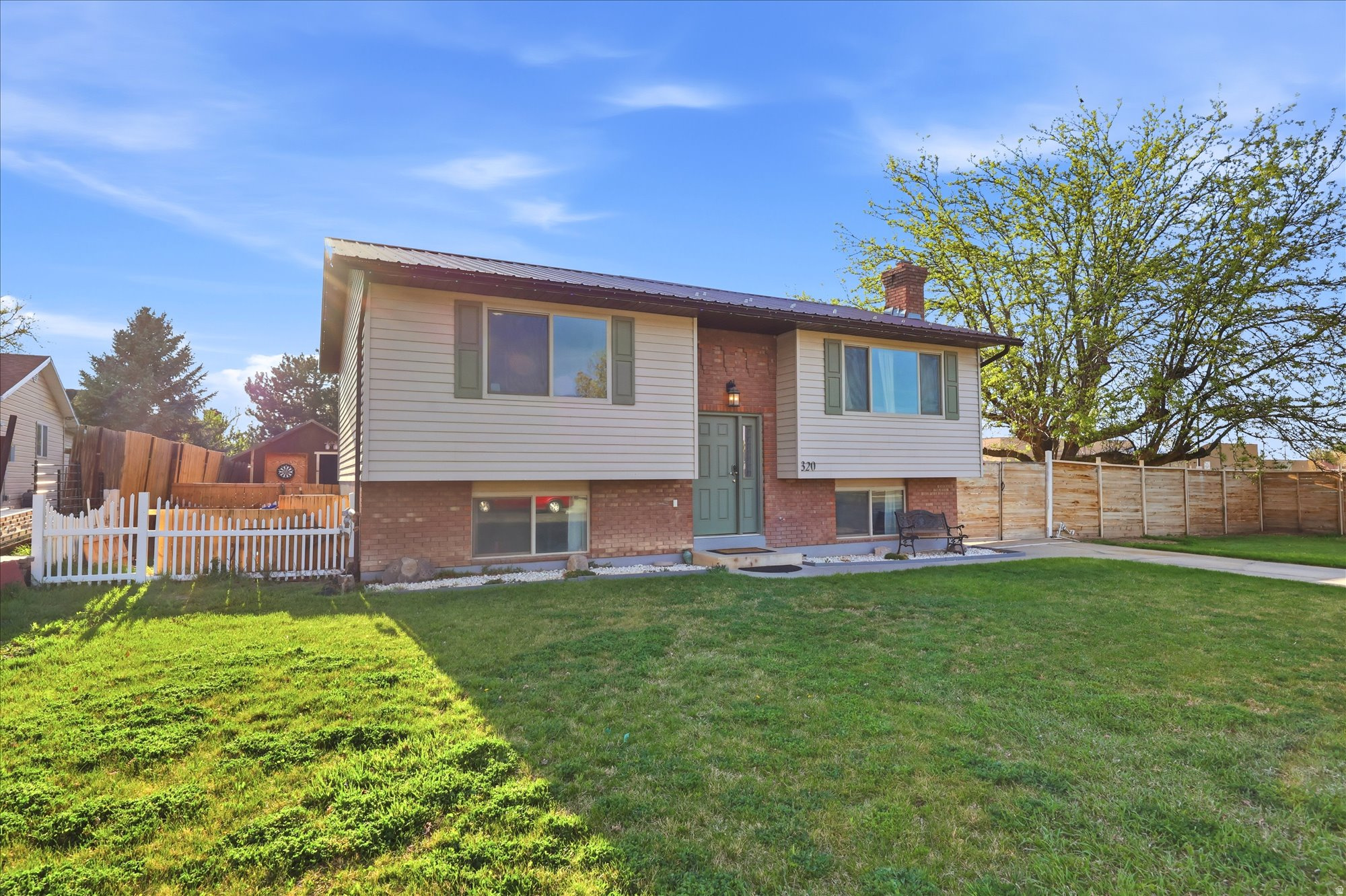 MOARK ESTATES - Residential