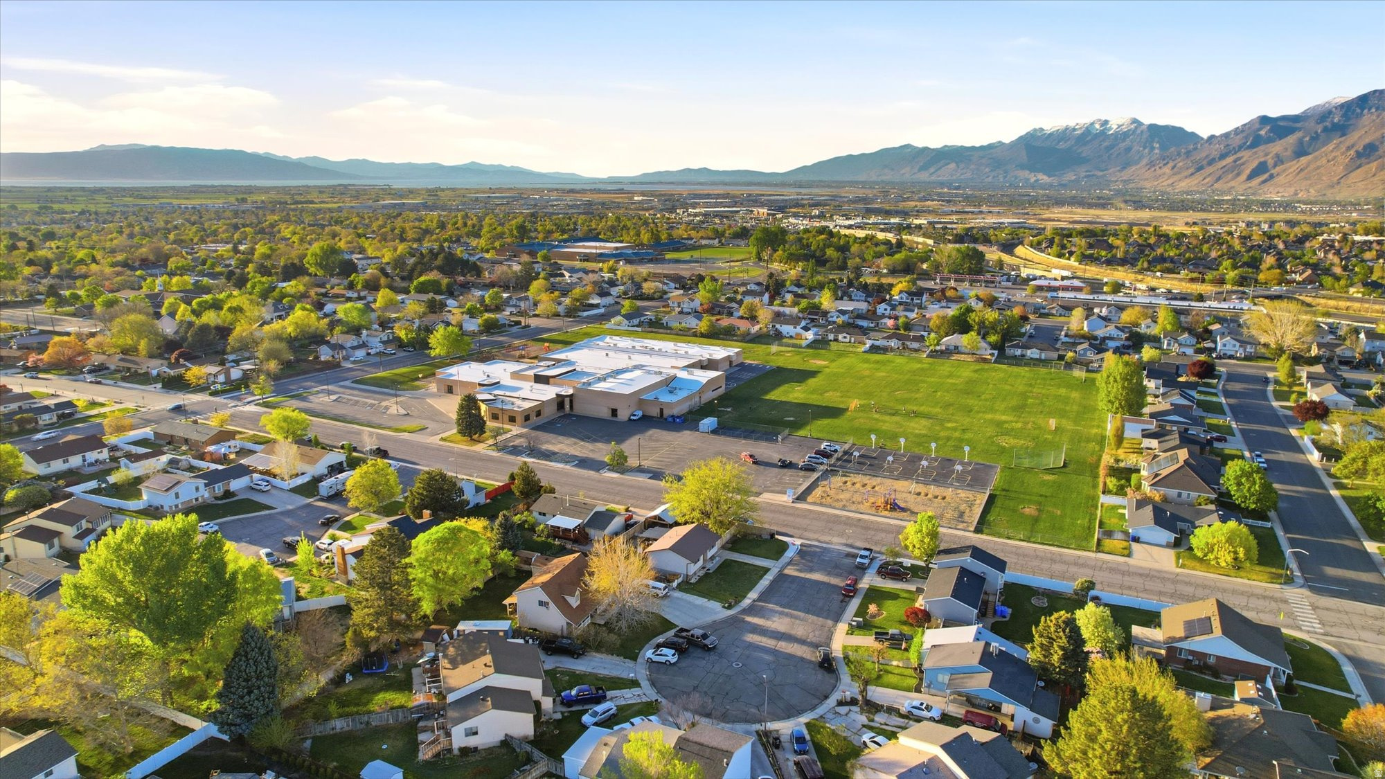 MOARK ESTATES - Residential