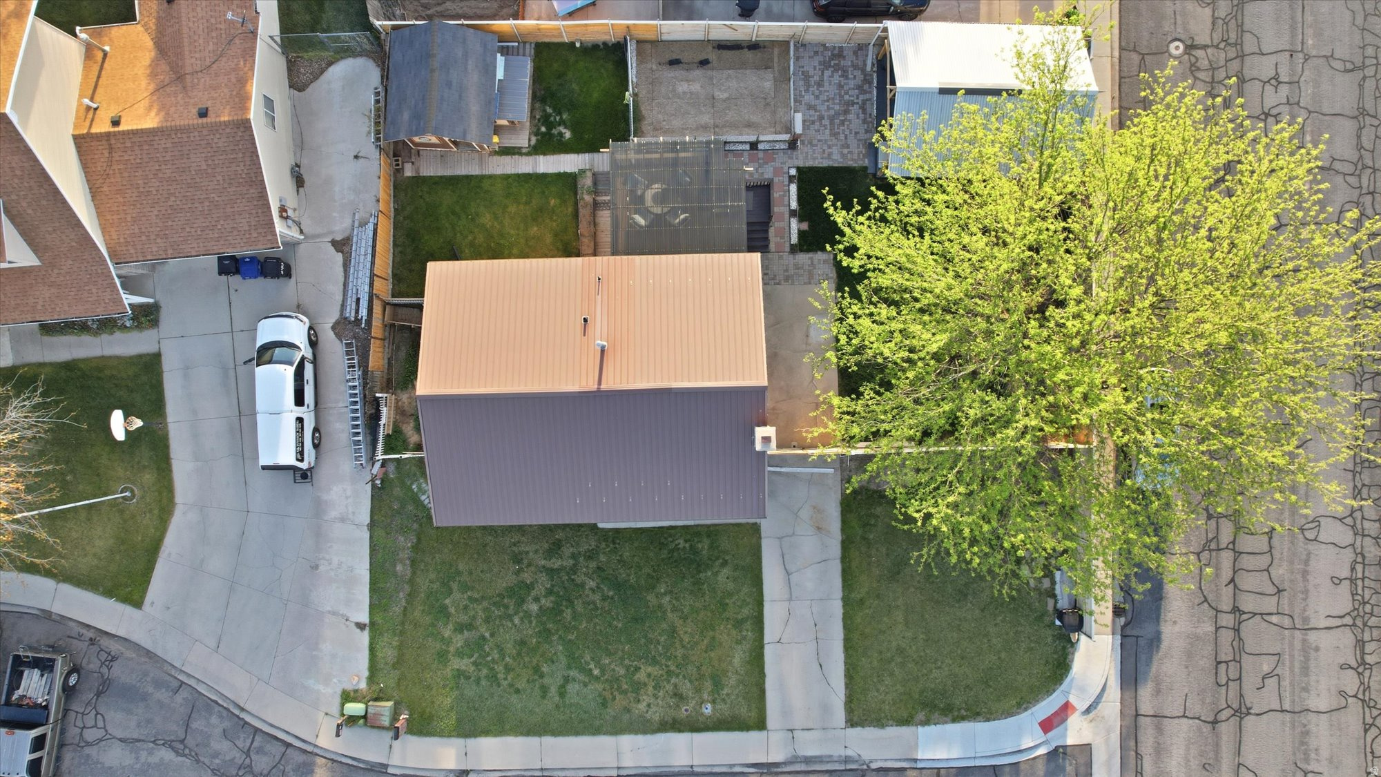 MOARK ESTATES - Residential