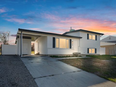 Tiny photo for 6935 BONNIE ARLENE DR, West Valley City, UT 84128 (MLS # 2125712)