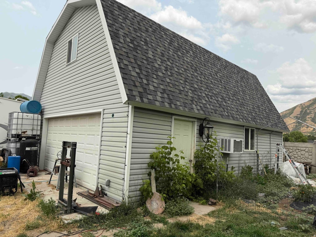 Photo of 1225 S MAIN ST, Mapleton, UT 84664 (MLS # 2168369)
