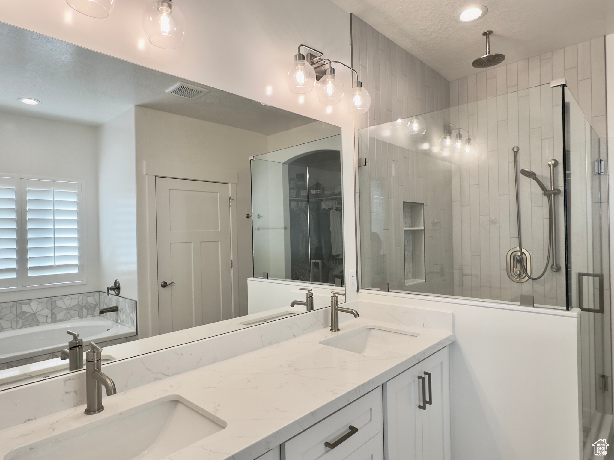 BAY VIEW PLACE - Residential