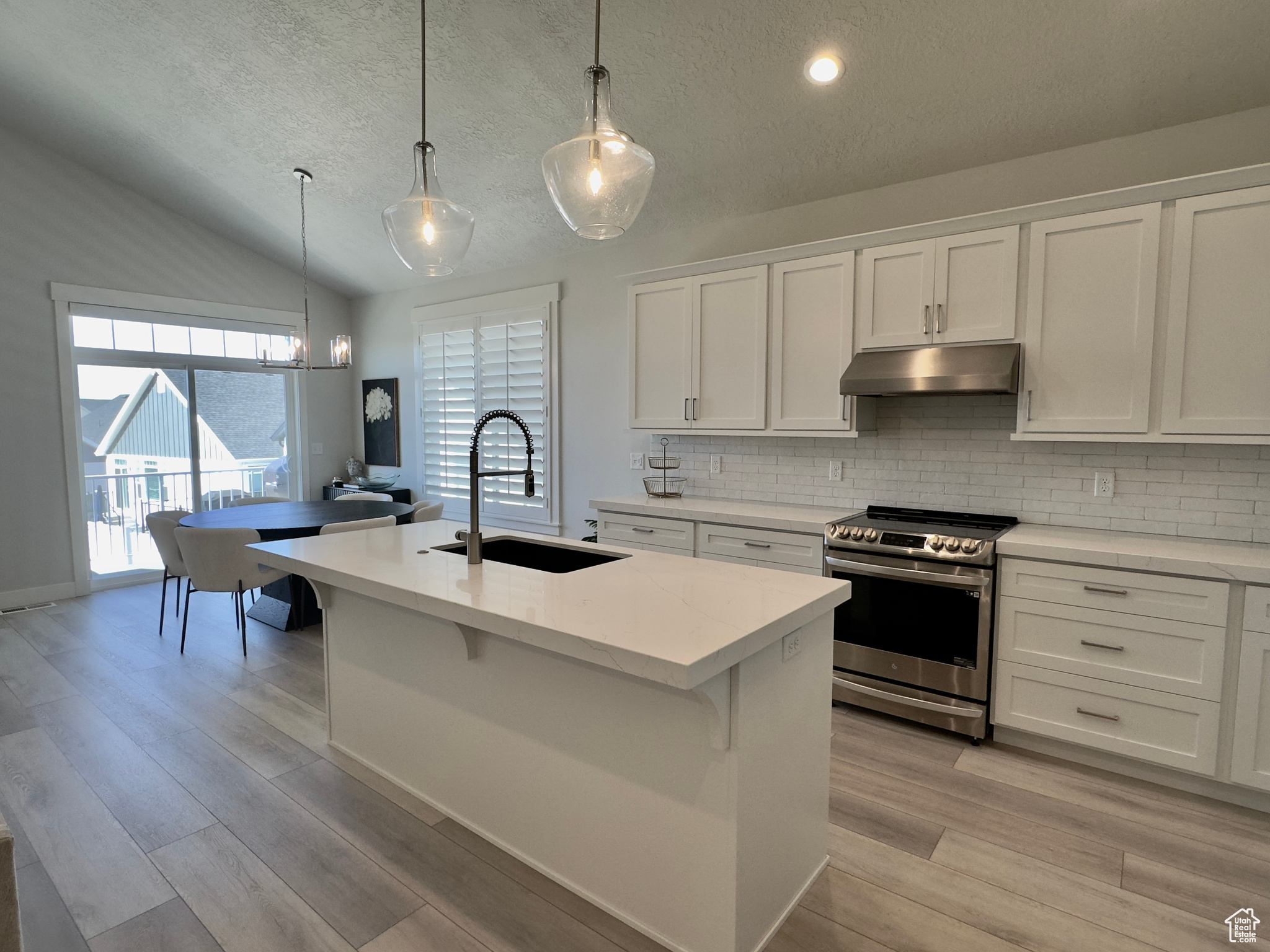 BAY VIEW PLACE - Residential
