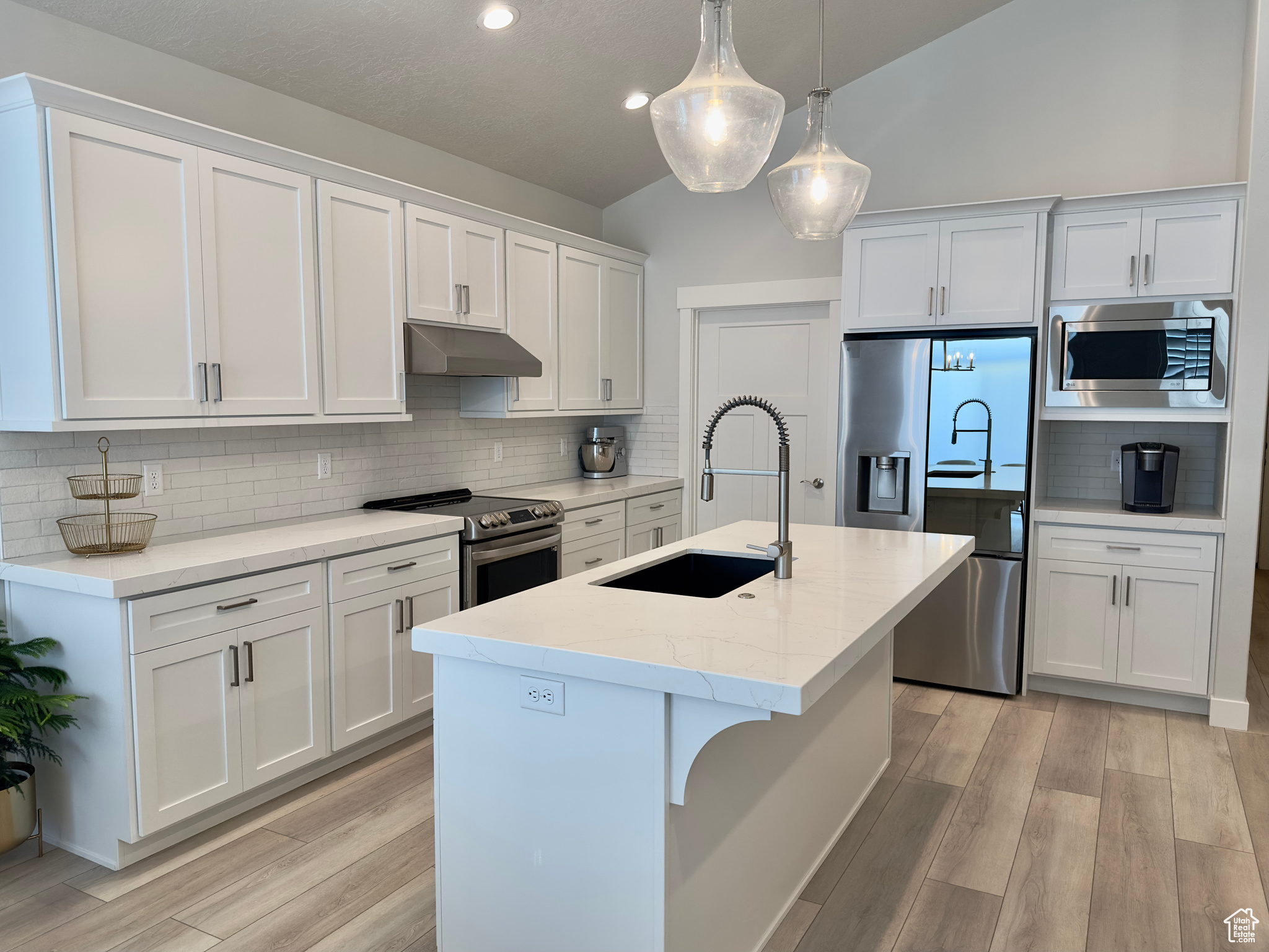 BAY VIEW PLACE - Residential