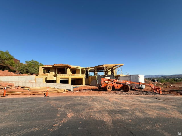 KACHINA CLIFFS AT ENTRADA - Residential