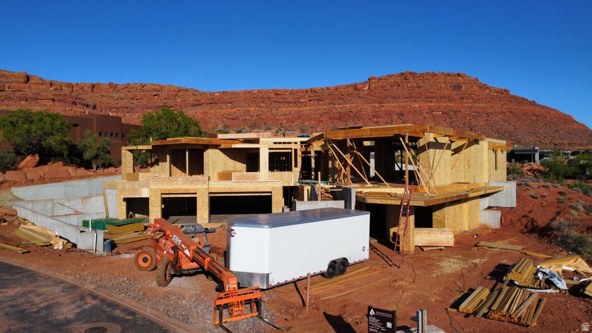 KACHINA CLIFFS AT ENTRADA - Residential