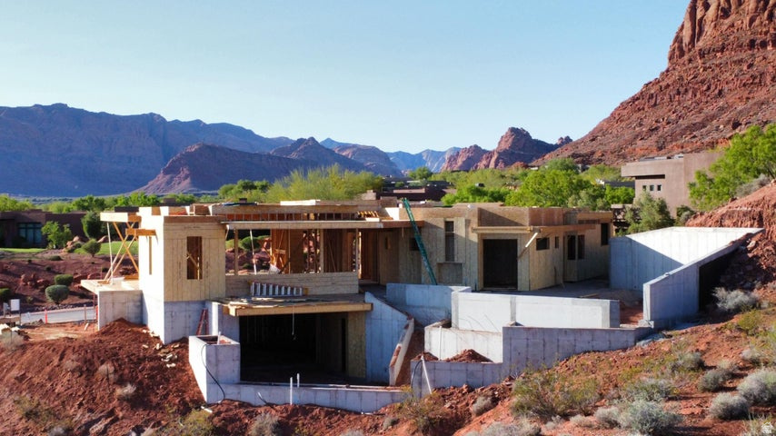 KACHINA CLIFFS AT ENTRADA - Residential