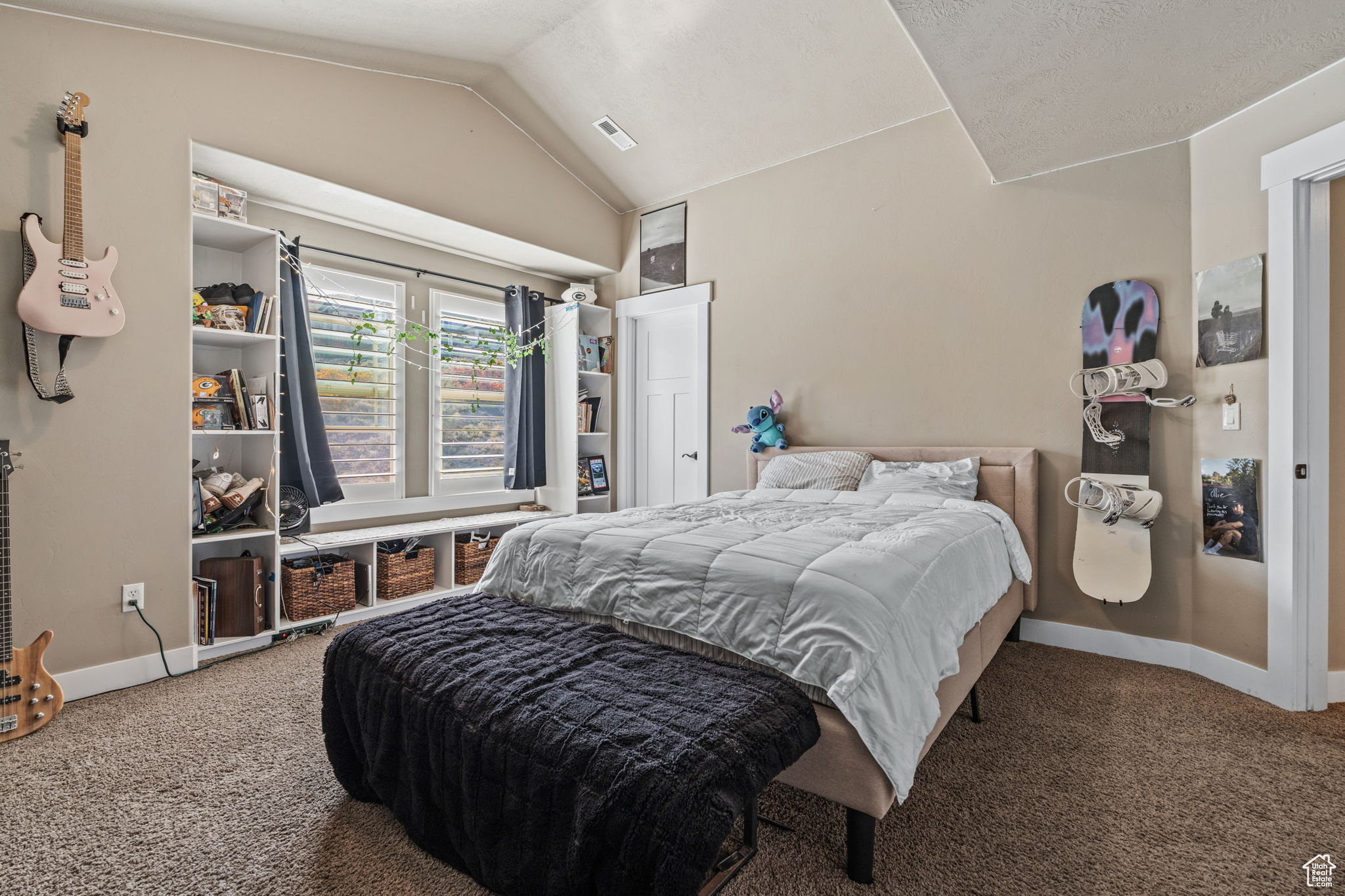 LOOKOUT RIDGE - Residential