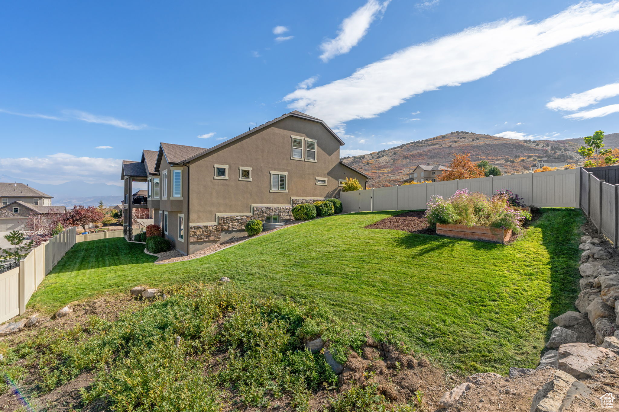 LOOKOUT RIDGE - Residential