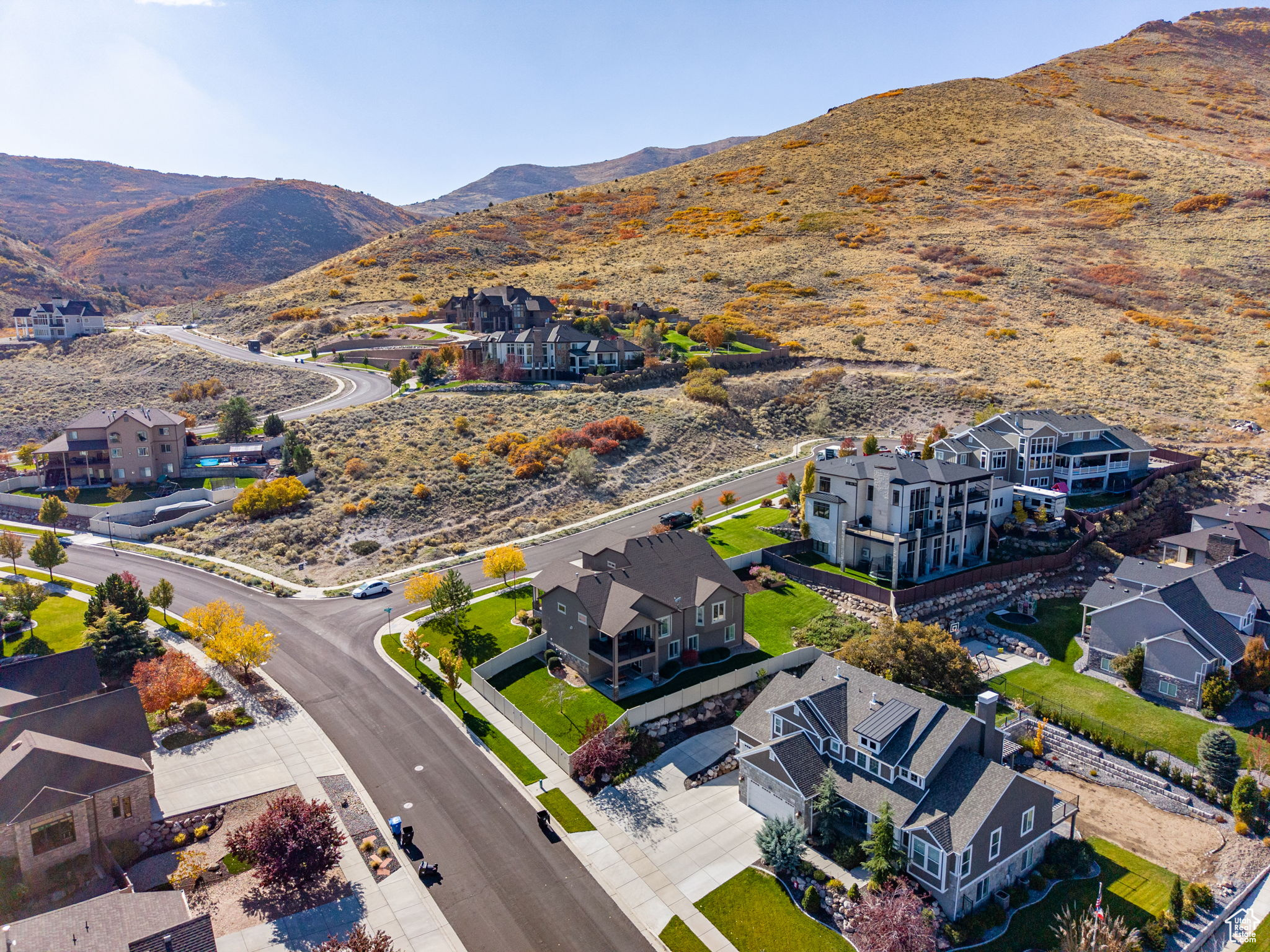 LOOKOUT RIDGE - Residential