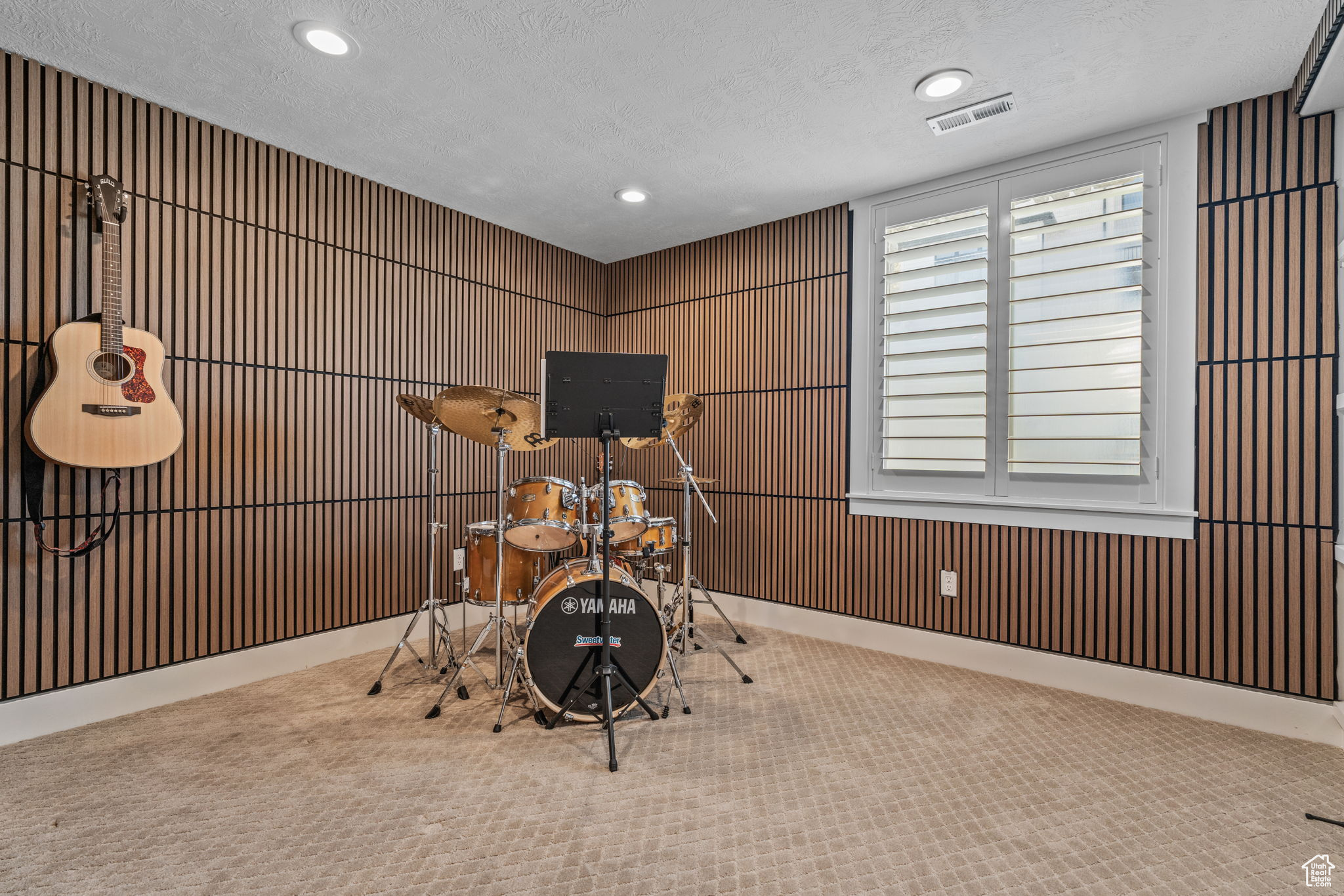 LOOKOUT RIDGE - Residential