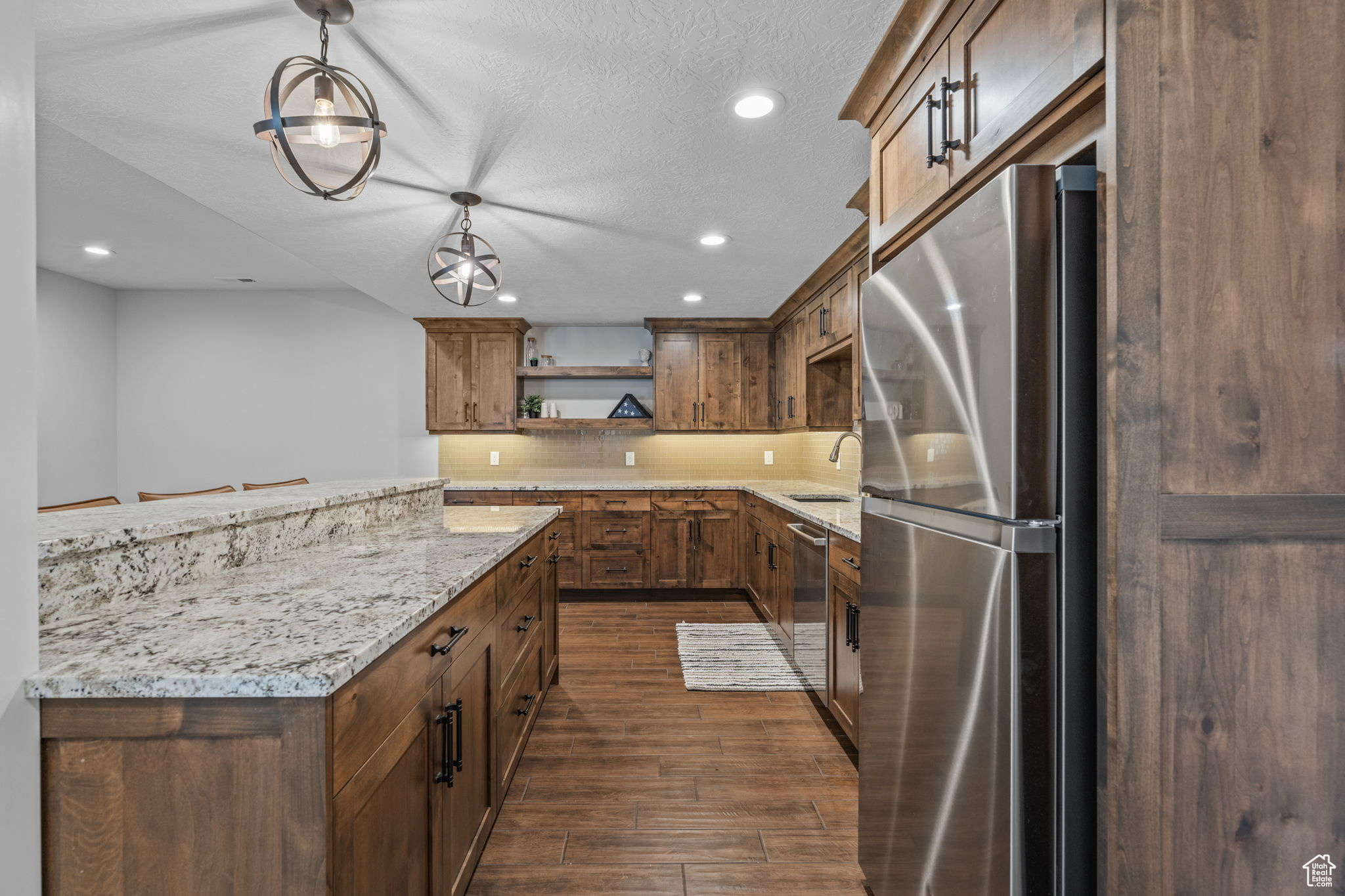 LOOKOUT RIDGE - Residential