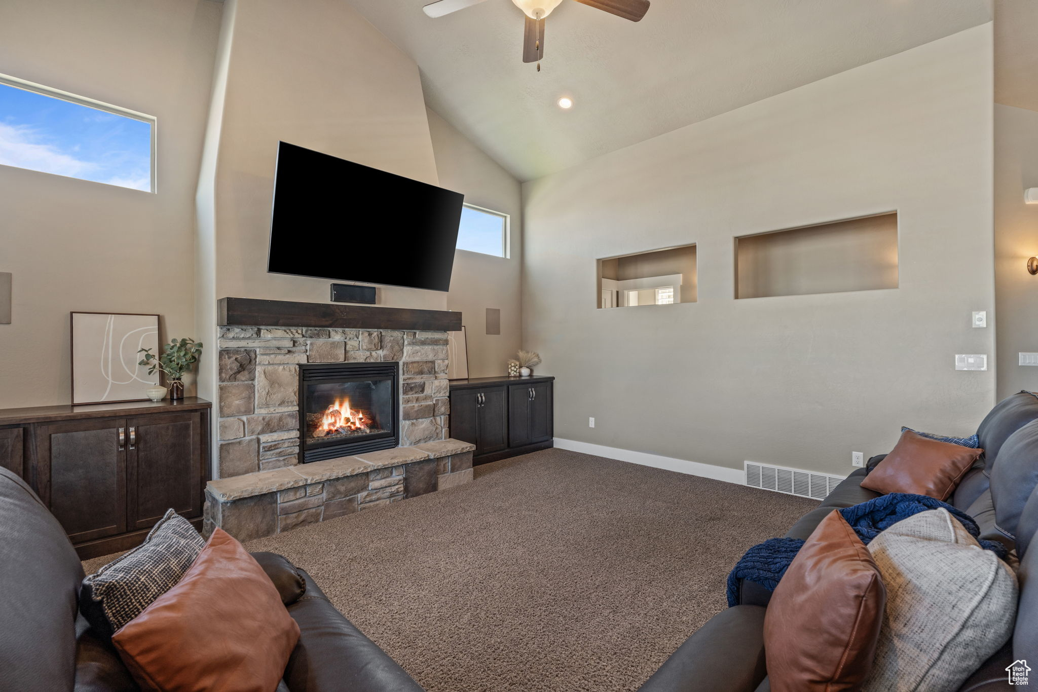 LOOKOUT RIDGE - Residential