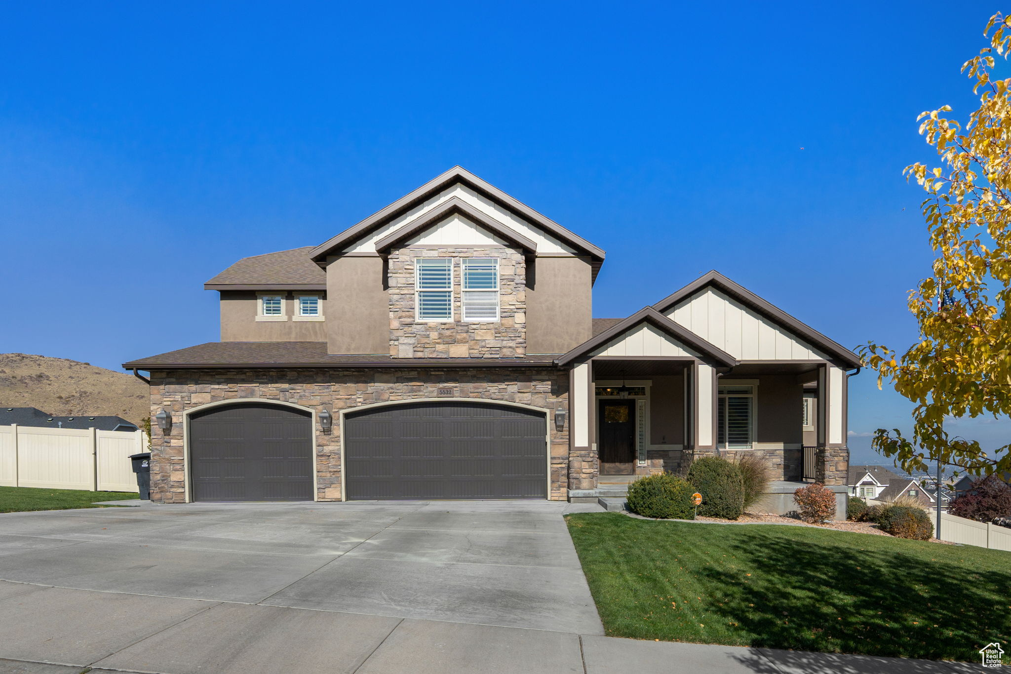 LOOKOUT RIDGE - Residential