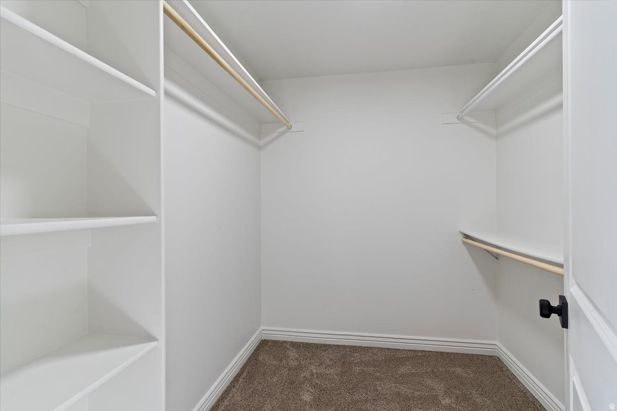 MOUNTAIN RIDGE - Residential