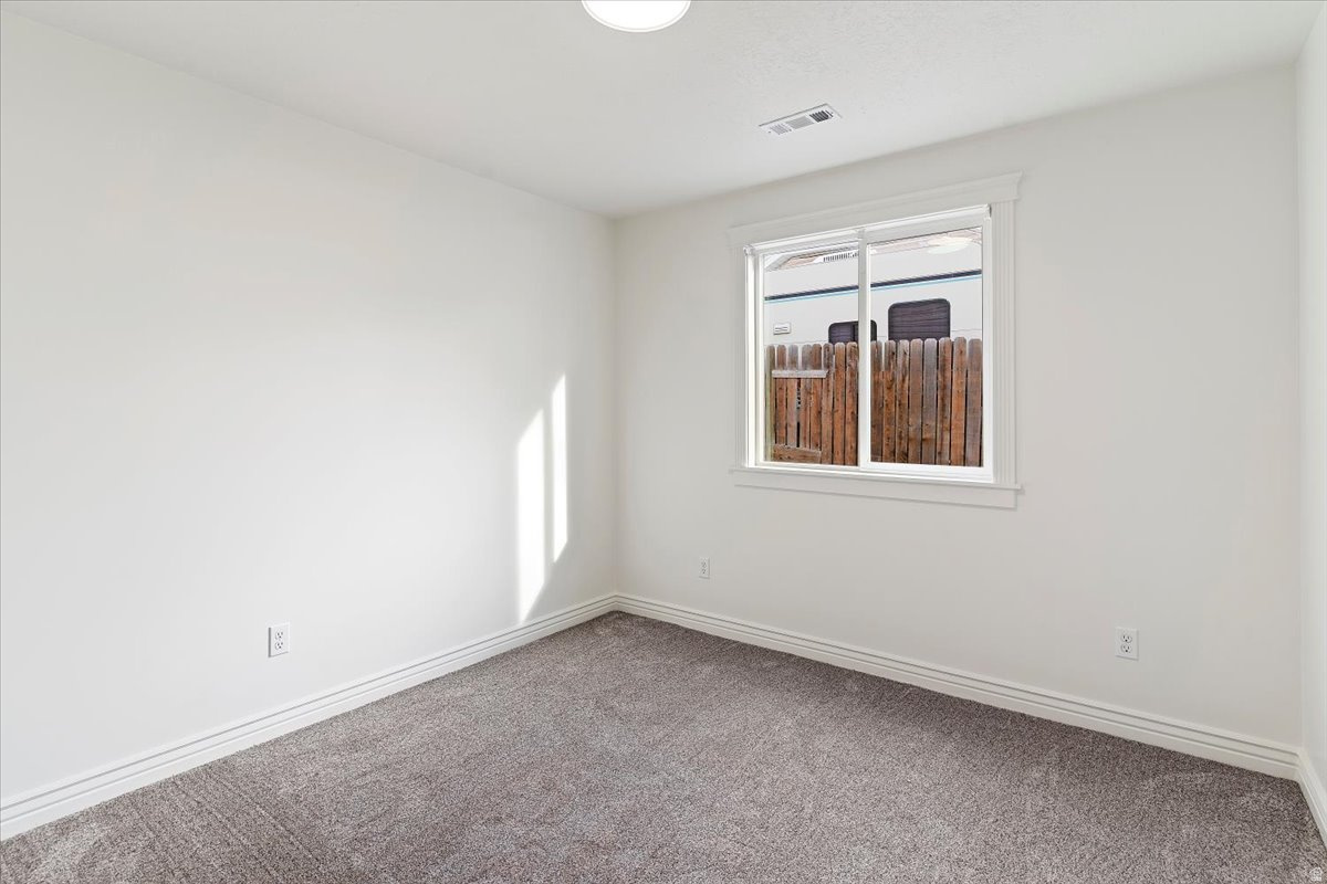 MOUNTAIN RIDGE - Residential