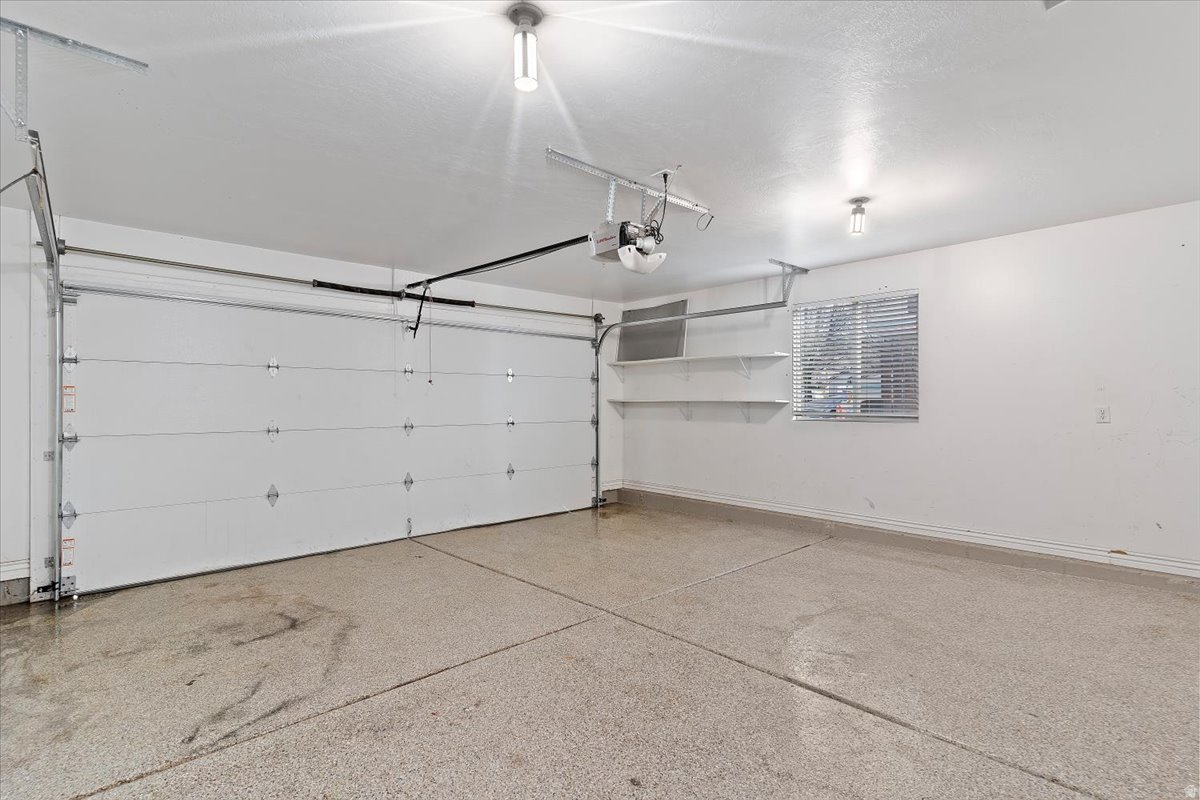 MOUNTAIN RIDGE - Residential