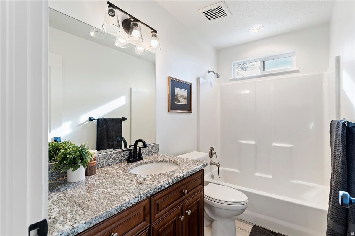 MOUNTAIN RIDGE - Residential