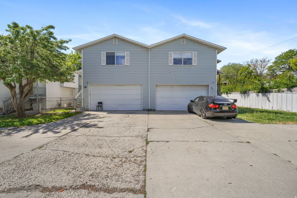 Photo of 416 E SCOTT AVE, Salt Lake City, UT 84115 (MLS # 2162016)