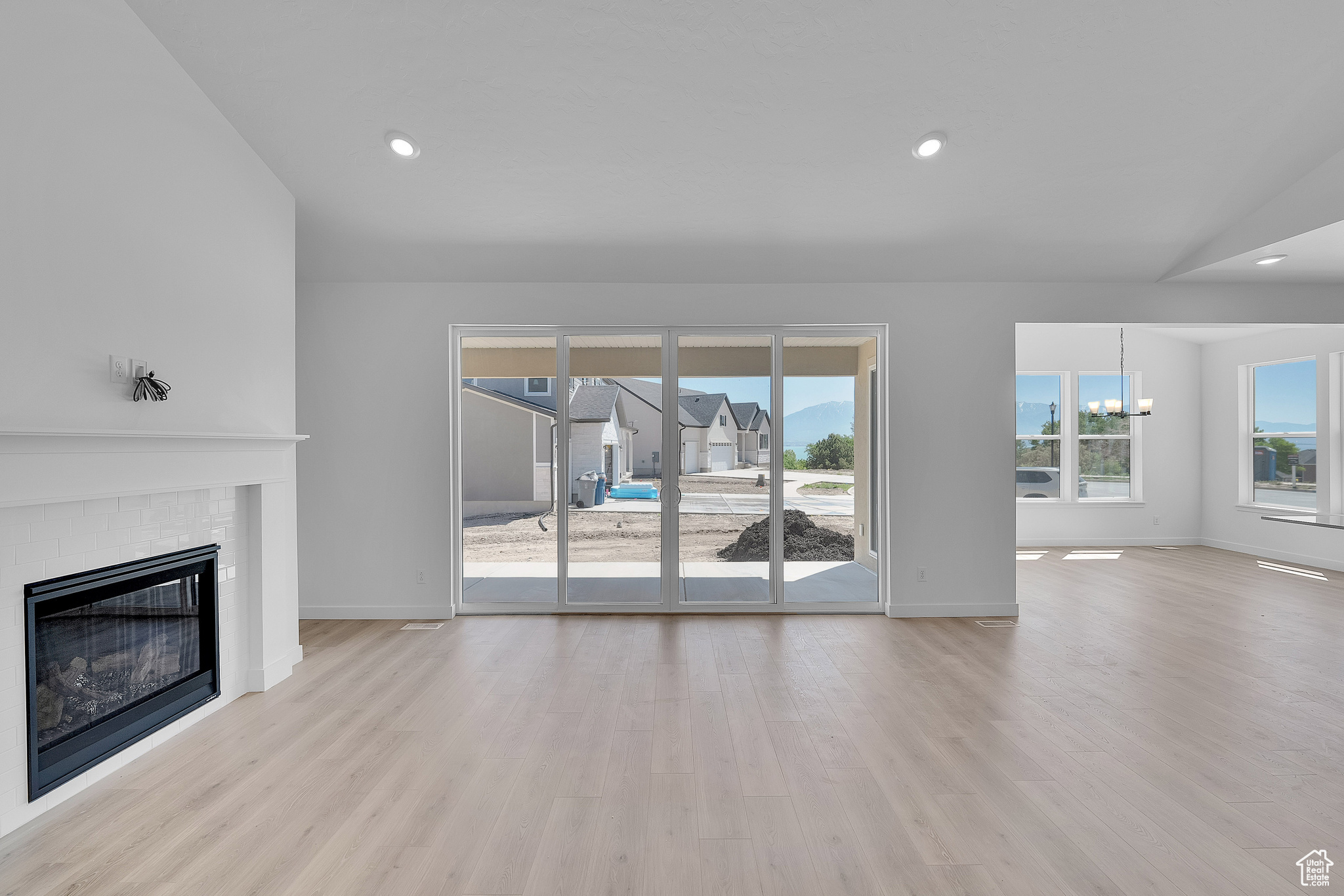 HERON HILLS - Residential