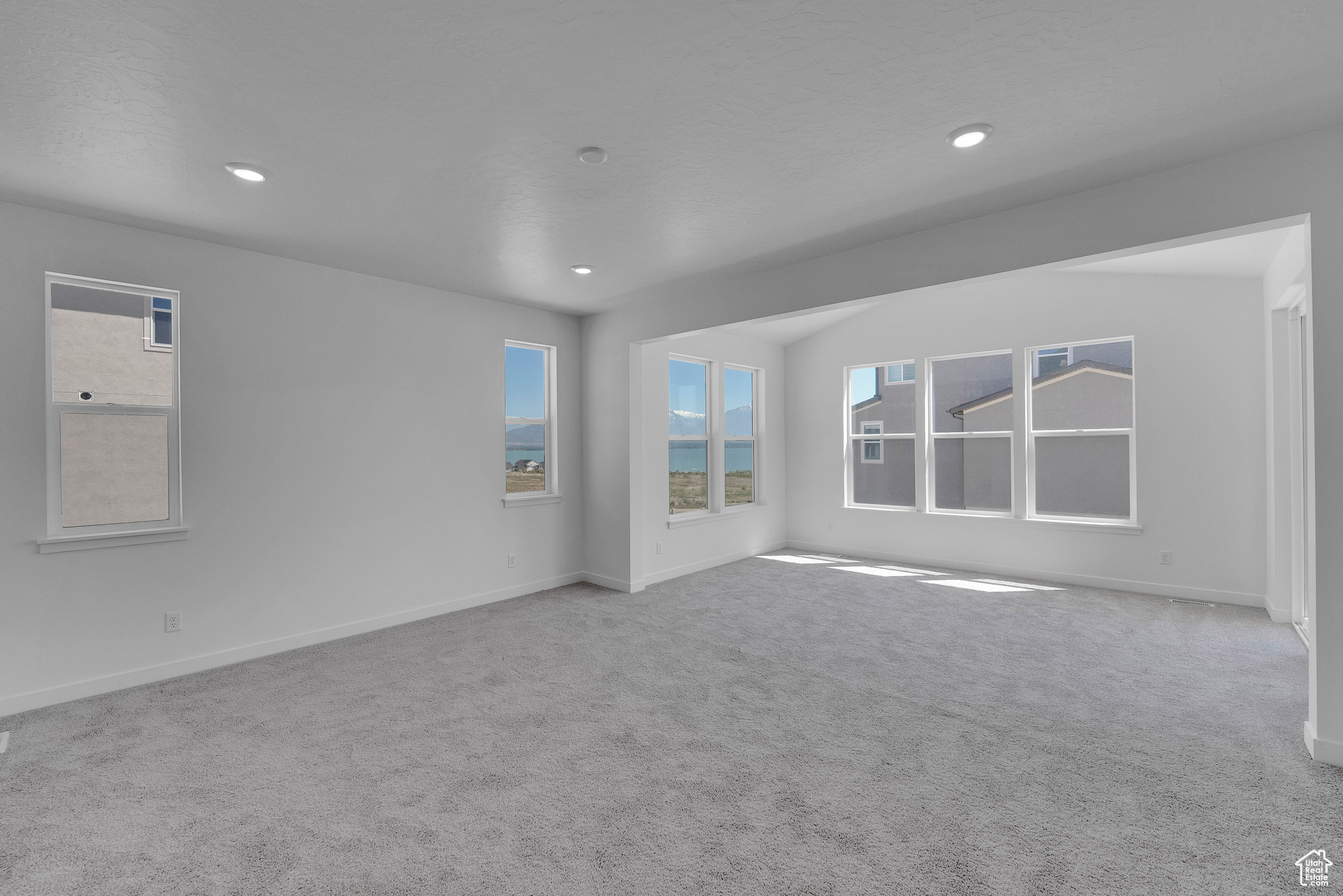 HERON HILLS - Residential