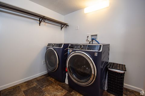 Tiny photo for 2337 S 50 E, Clearfield, UT 84015 (MLS # 2113882)