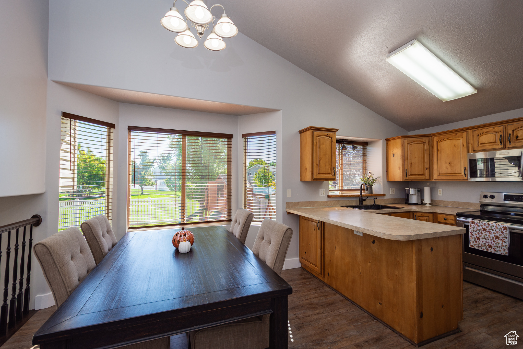 CARALYN PARK ESTATES - Residential