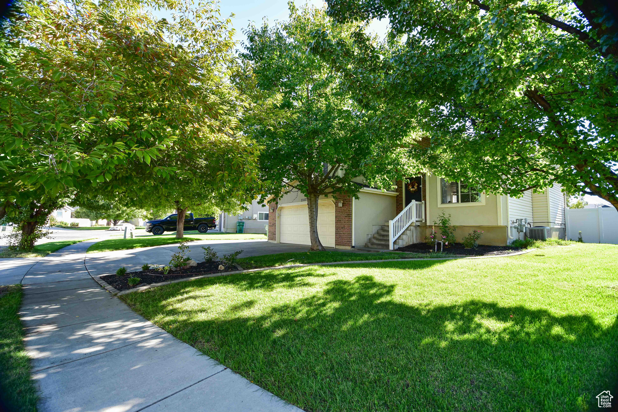 CARALYN PARK ESTATES - Residential