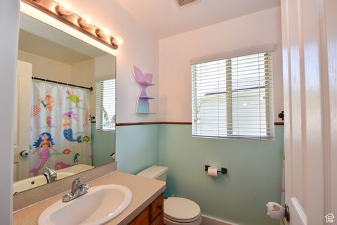Tiny photo for 2337 S 50 E, Clearfield, UT 84015 (MLS # 2113882)