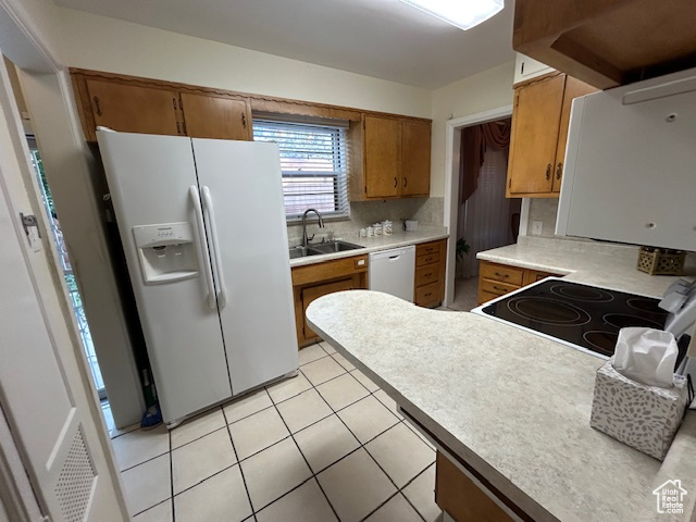 Main image without alt text