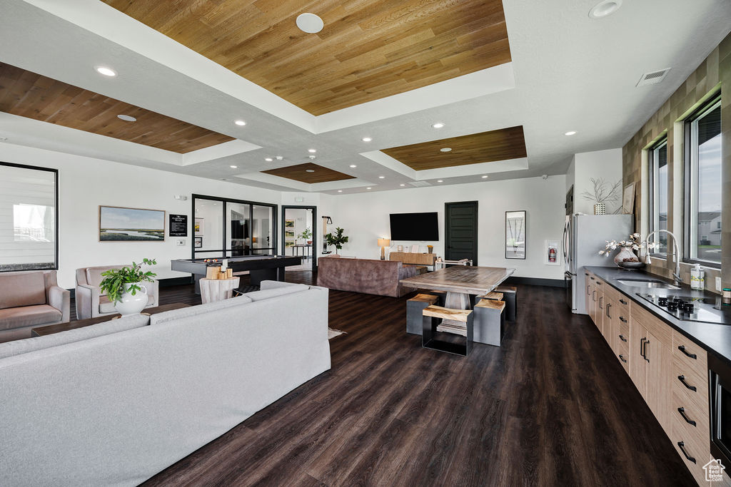 ELK MOUNTAIN - Residential