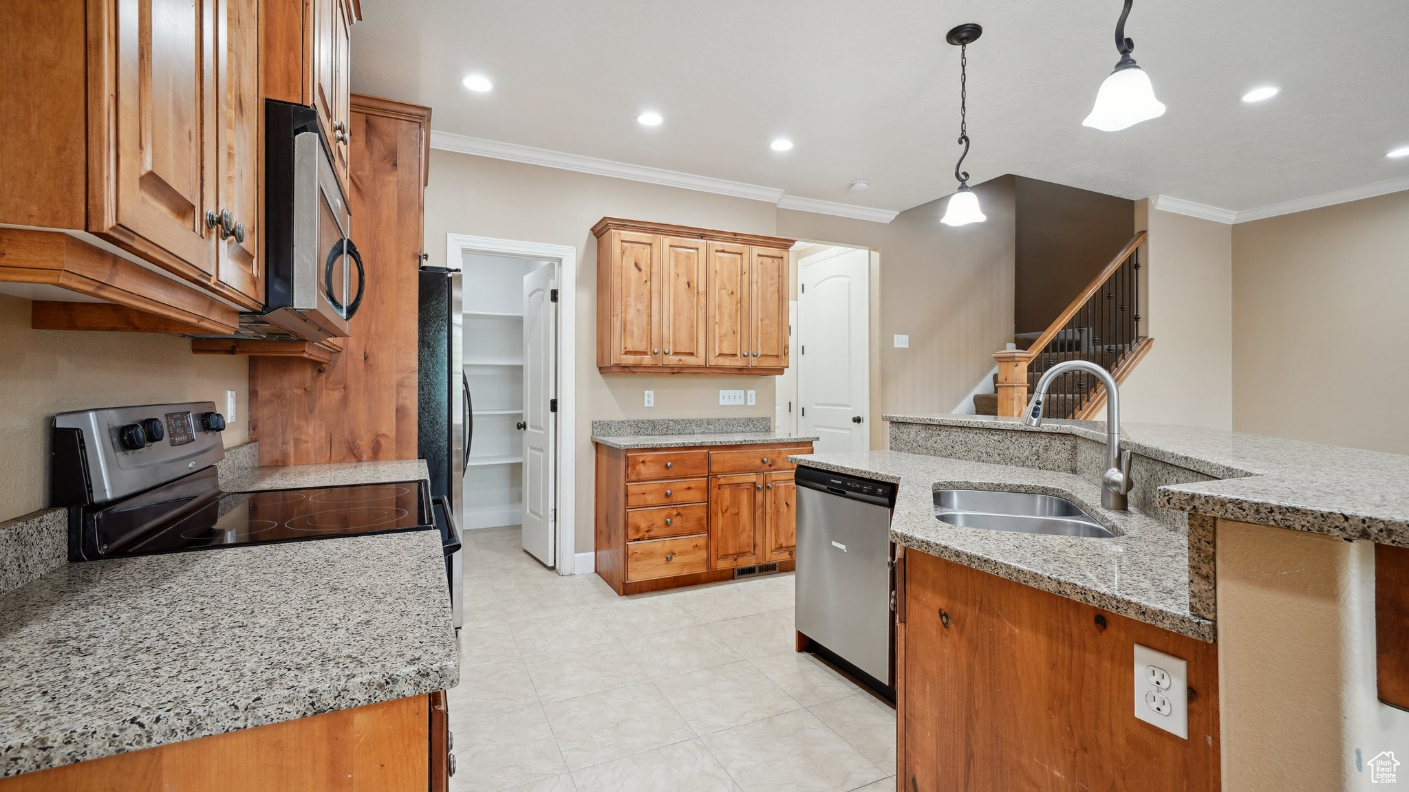 930 N 980, Orem, Utah image 8