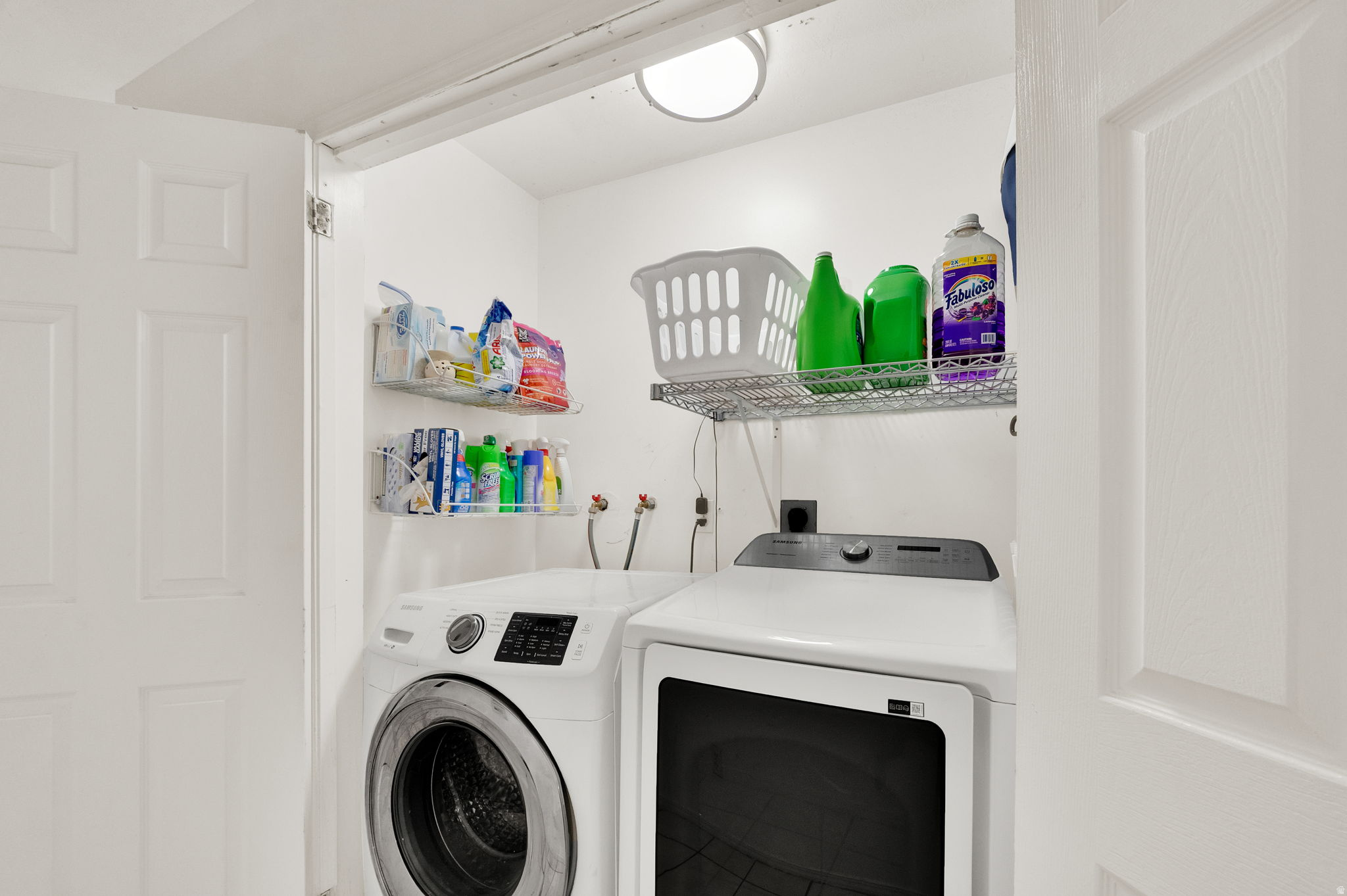 JENNY ACRES - Residential