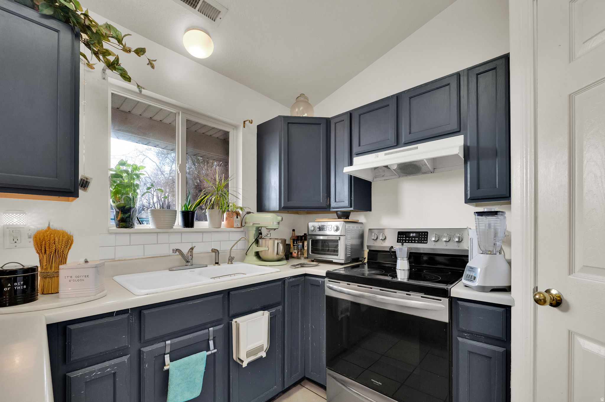 JENNY ACRES - Residential