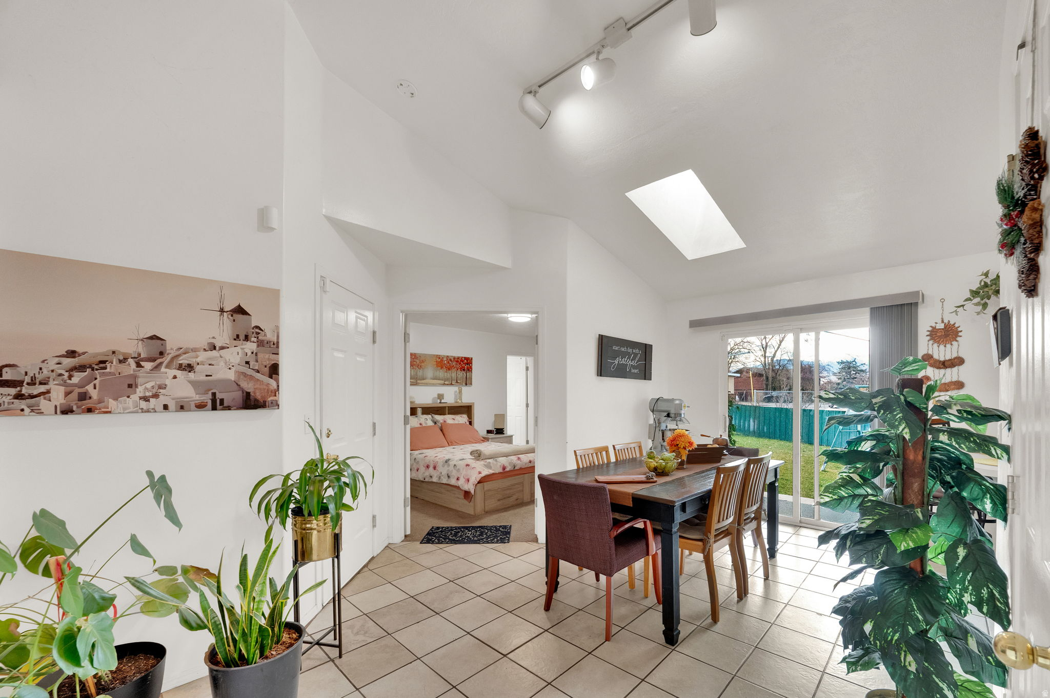 JENNY ACRES - Residential