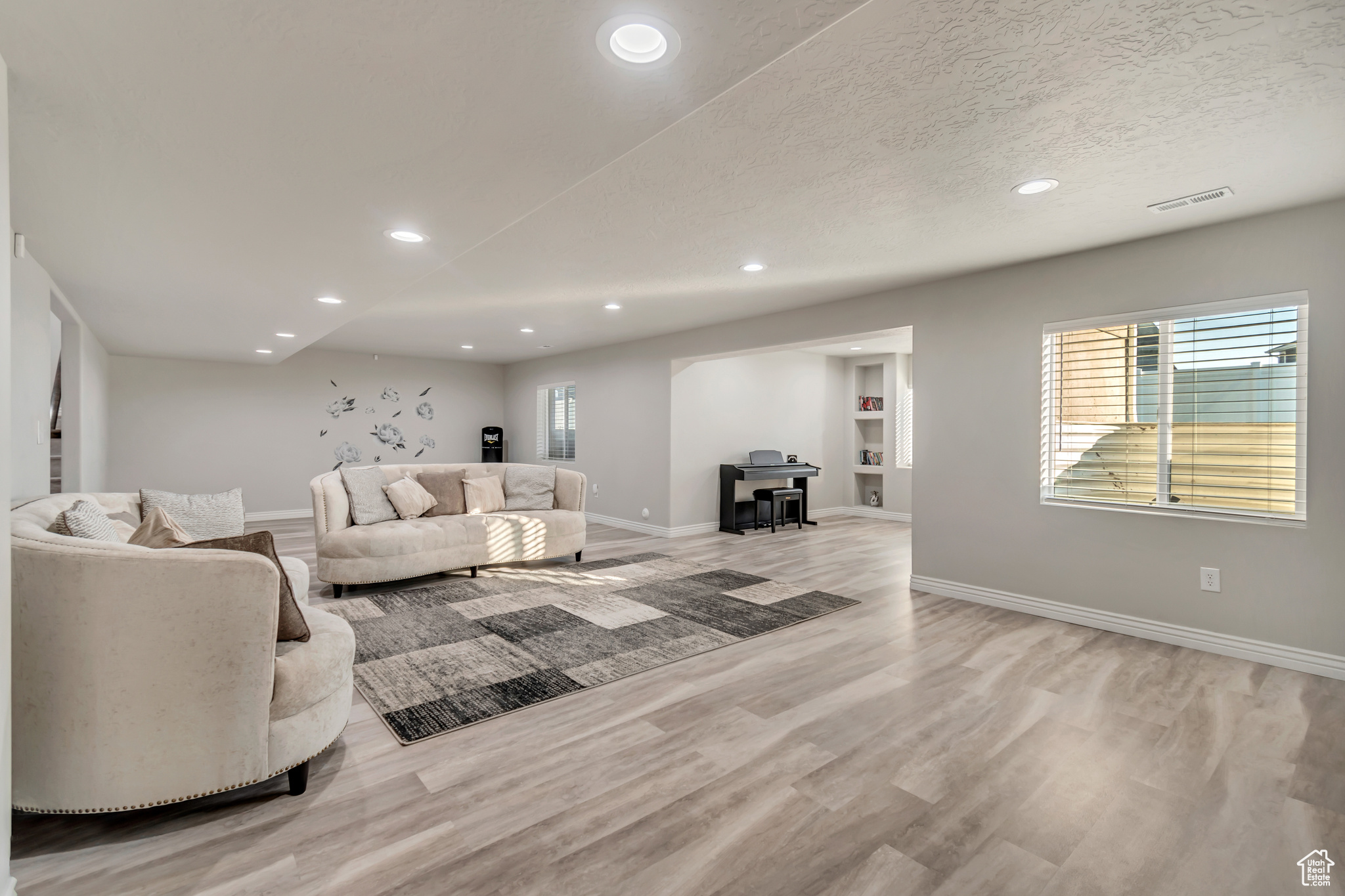 4689 W Lace Wood Dr, West Jordan, Utah image 29