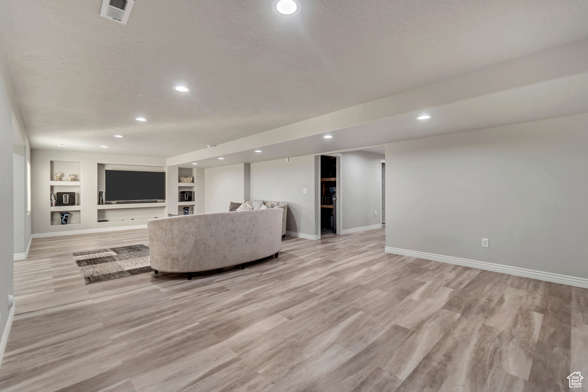 4689 W Lace Wood Dr, West Jordan, Utah image 31