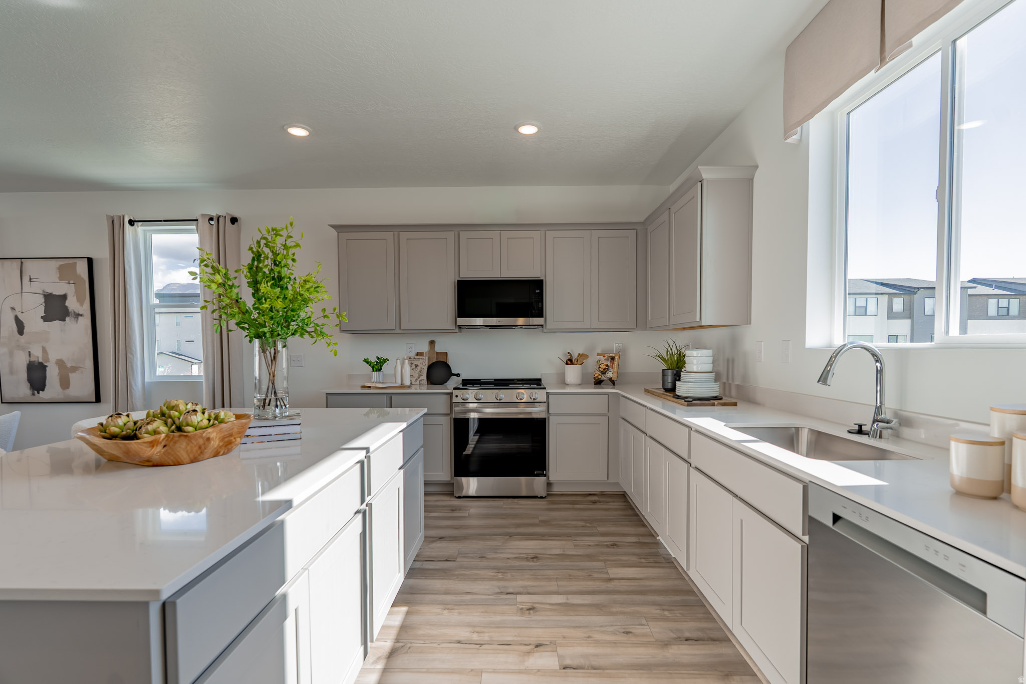 HIGHLINE AT AMERICAN FORK - Residential