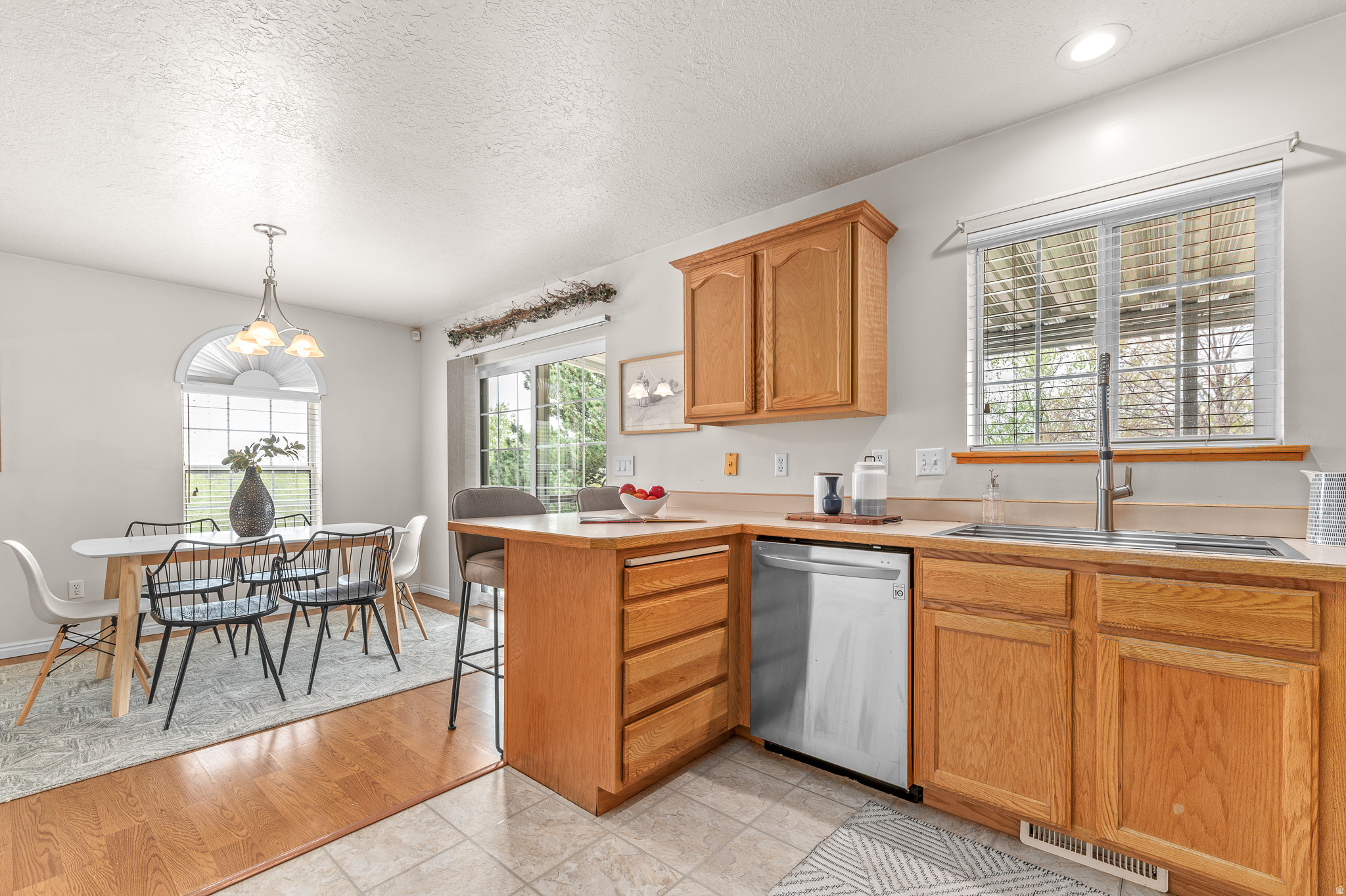 HENDERSON SUBDIVISIO - Residential