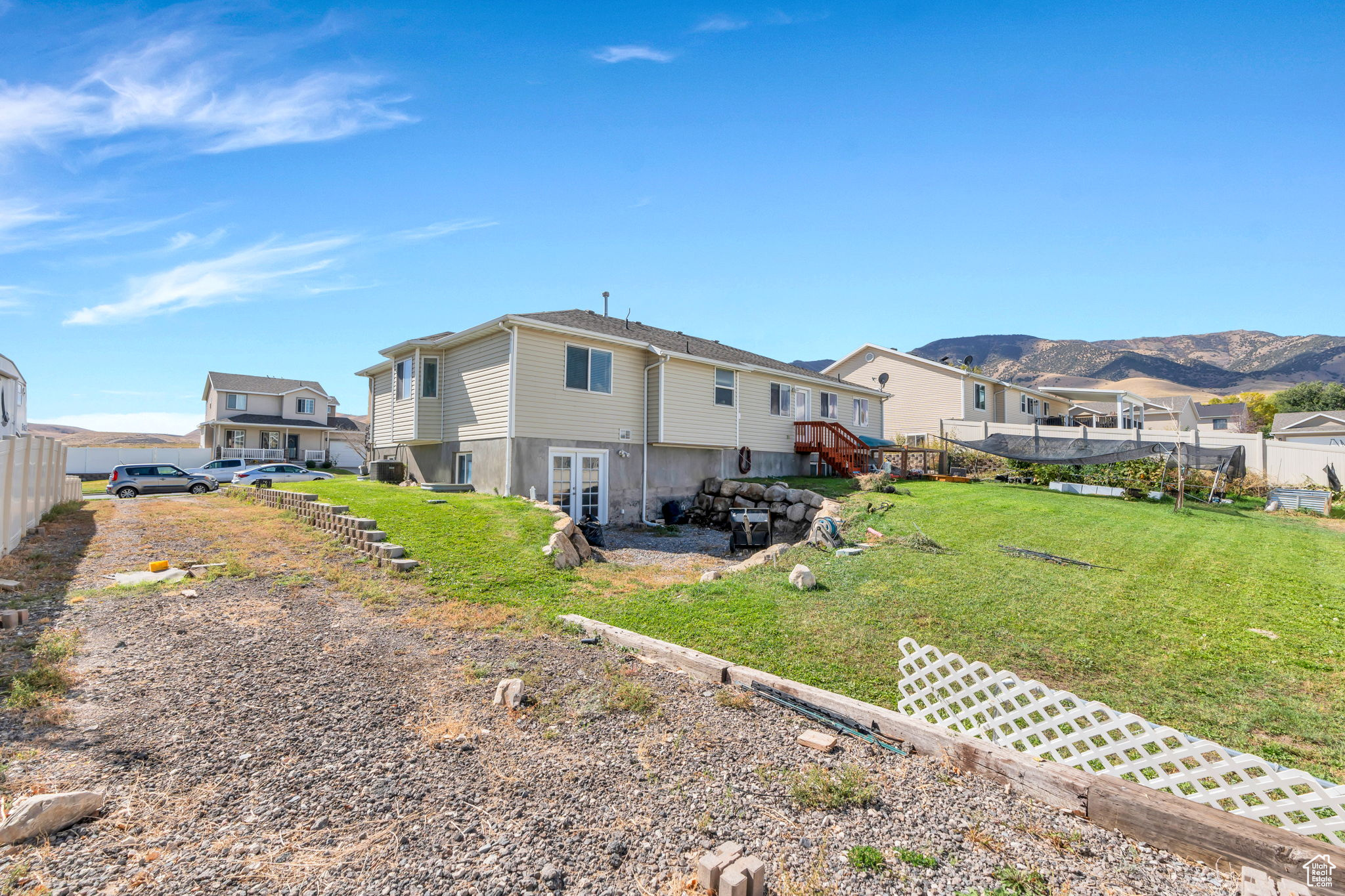 LAKE MOUNTAIN - Residential