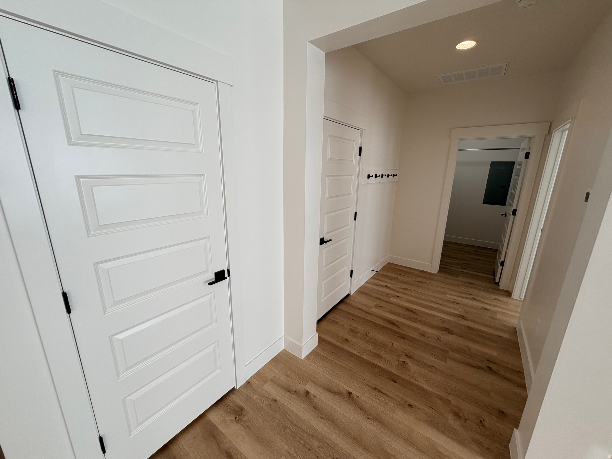 RED PINE 2 - Residential